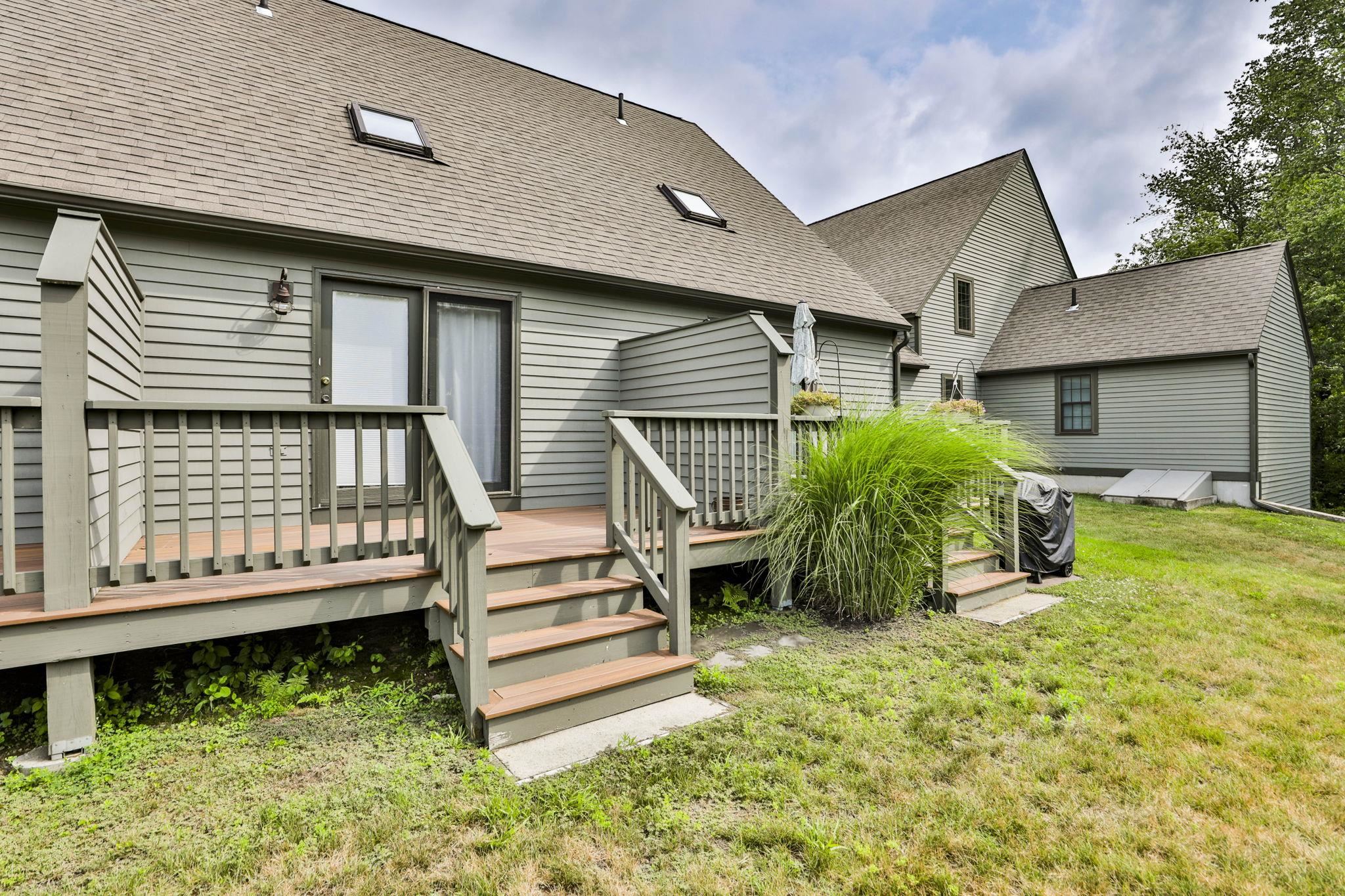 26 Montrose Dr #26, Stratham, NH 03885