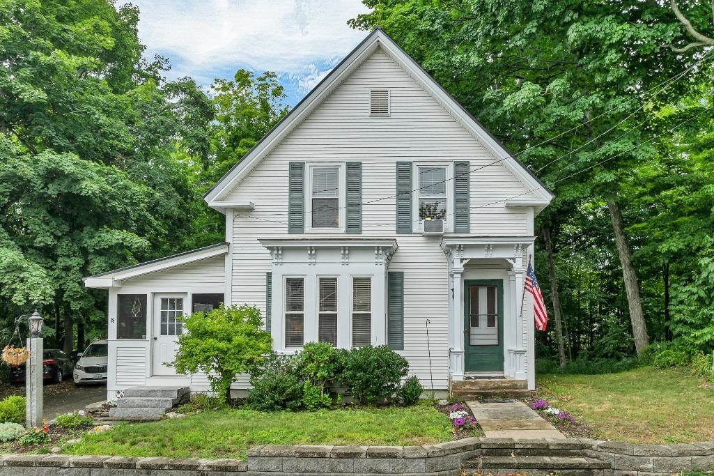 19 Stevens Ave, Meredith, NH 03253