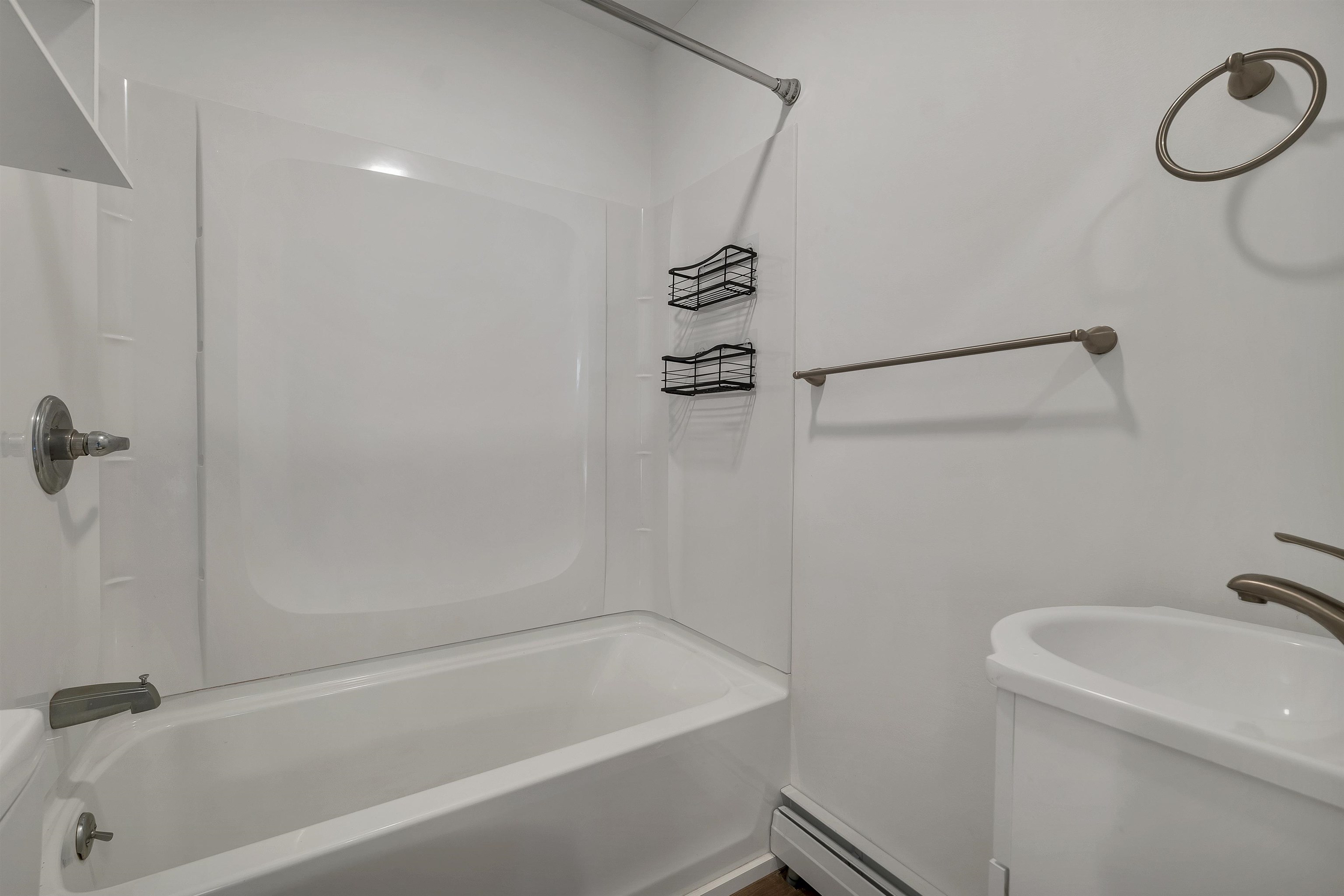 20 Wallace Ct, Laconia, NH 03246