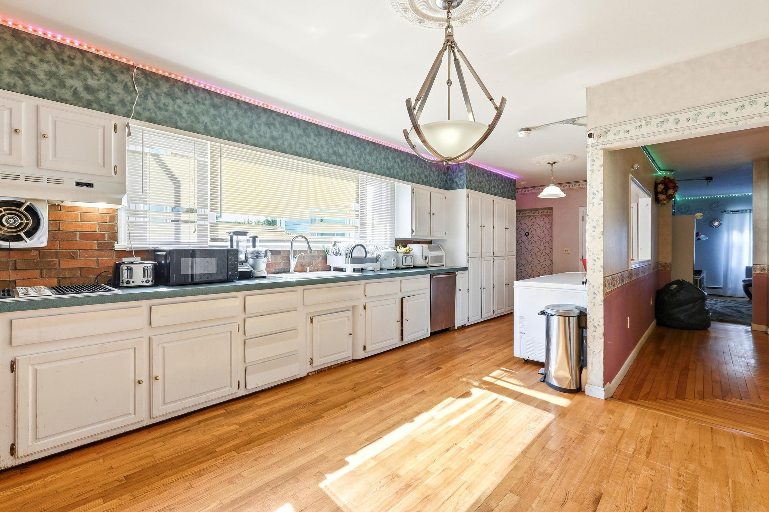 514 Hanover St, Manchester, NH 03104