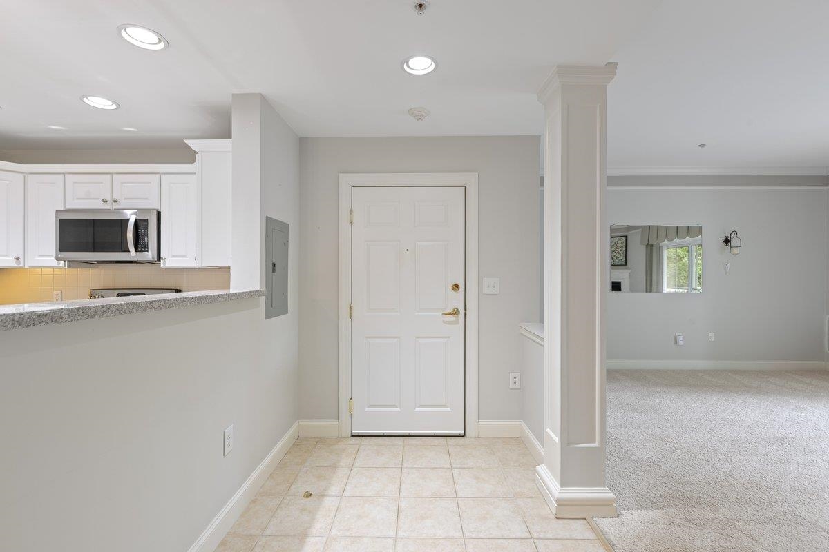 5 Sally Sweets Way #118, Salem, NH 03079