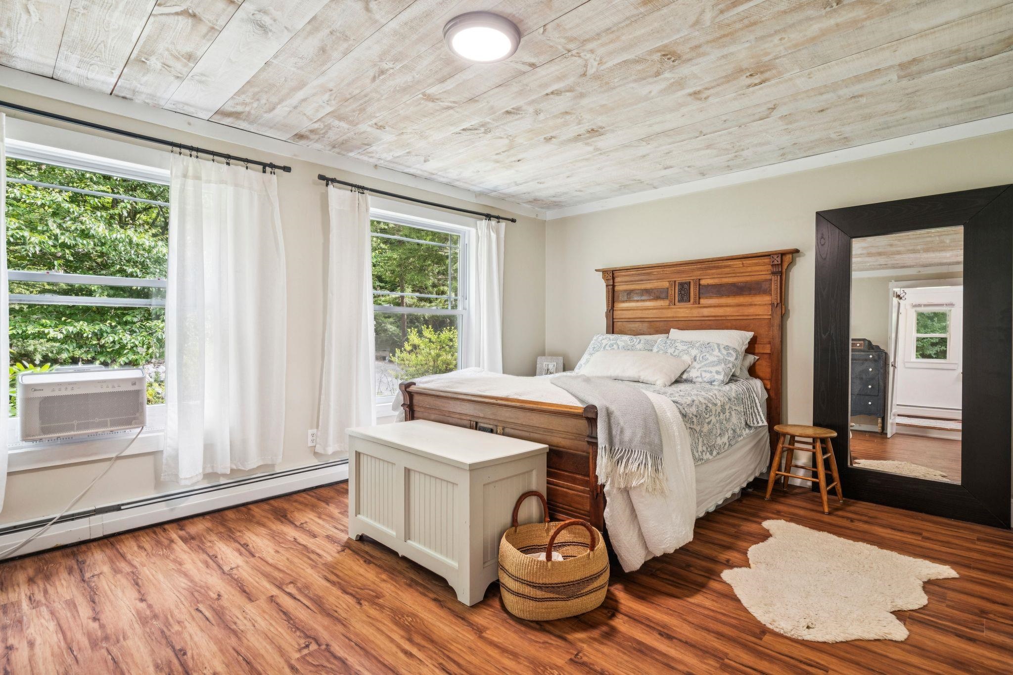 Primary suite