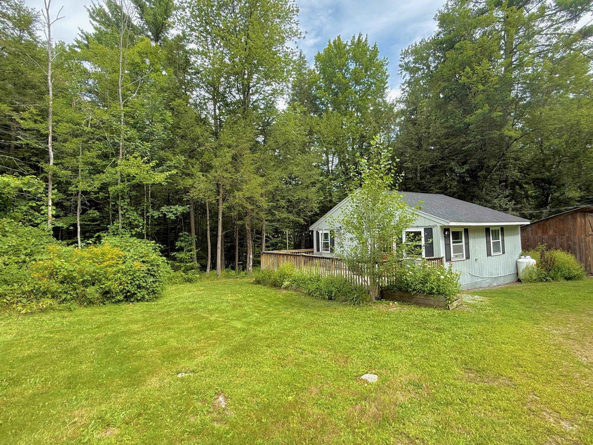 2 Bedroom Charming Cabin