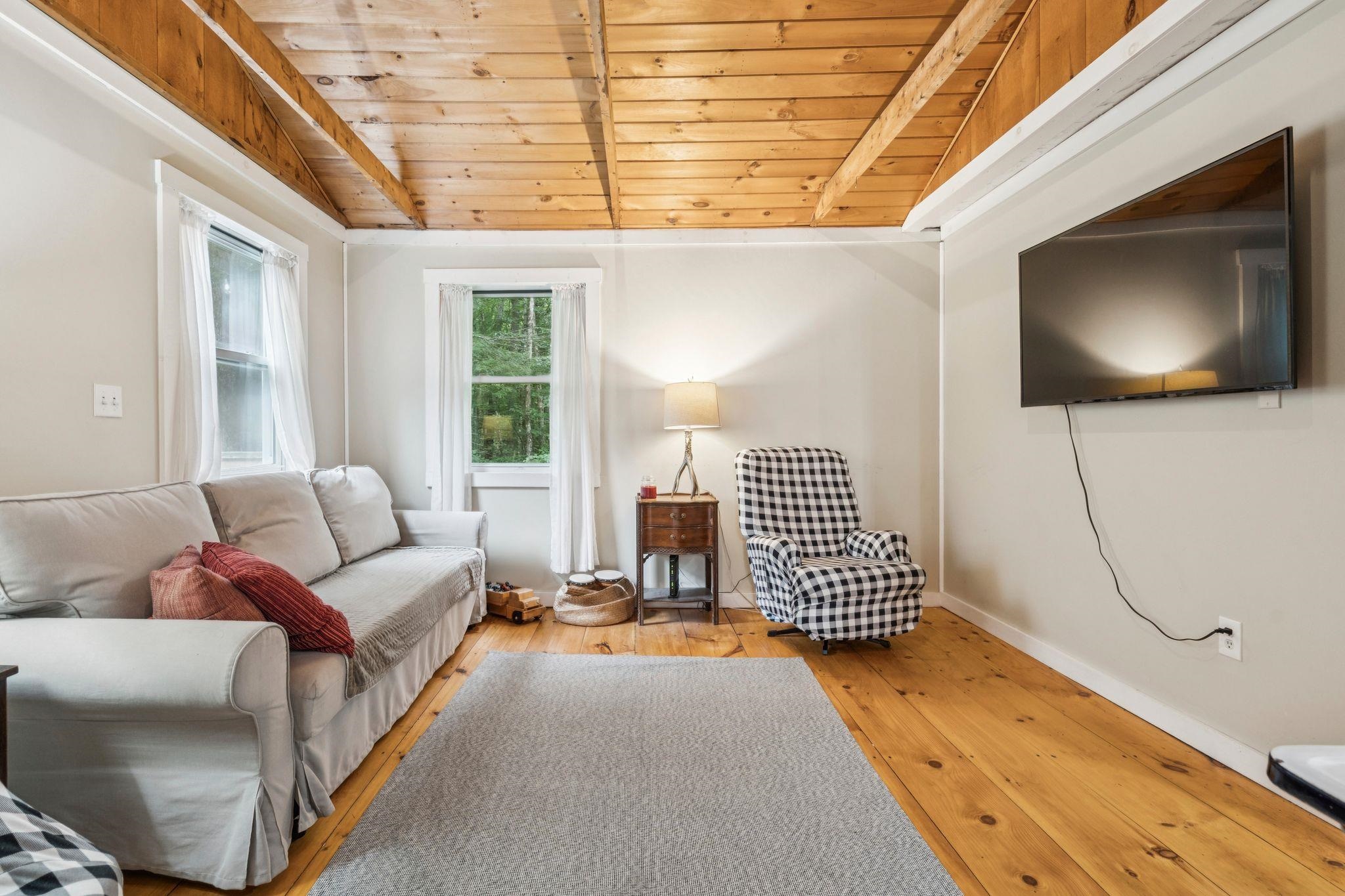 Spacious living area in guest cabin