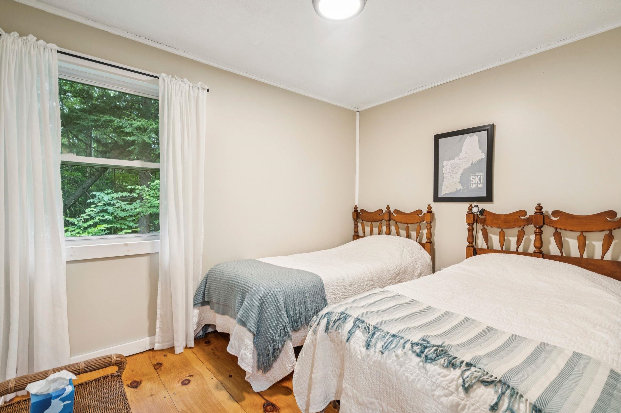 82 Fairgrounds Rd, Bradford, NH 03221