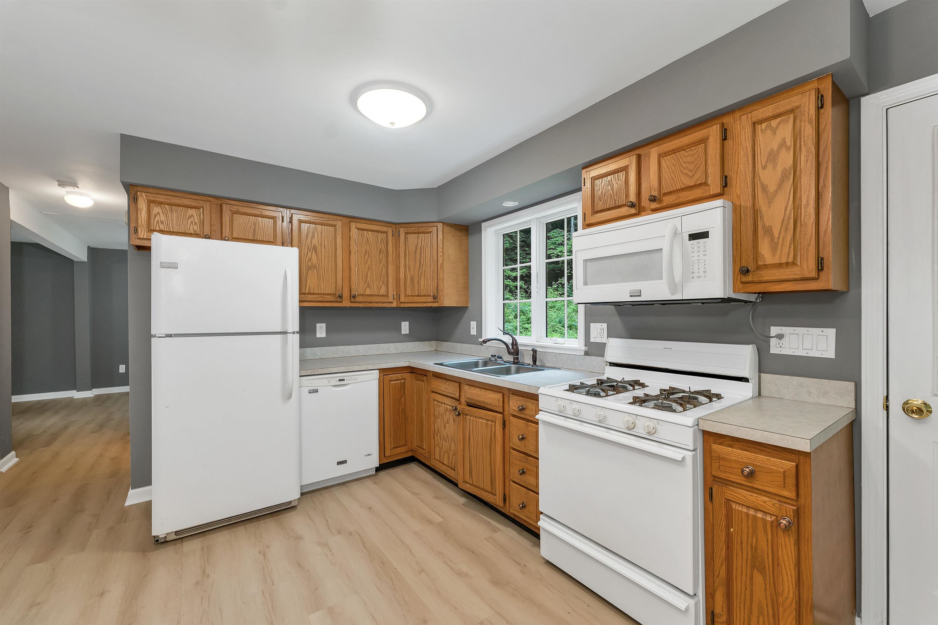 46 Sargent Hill Rd, Chesterfield, NH 03466