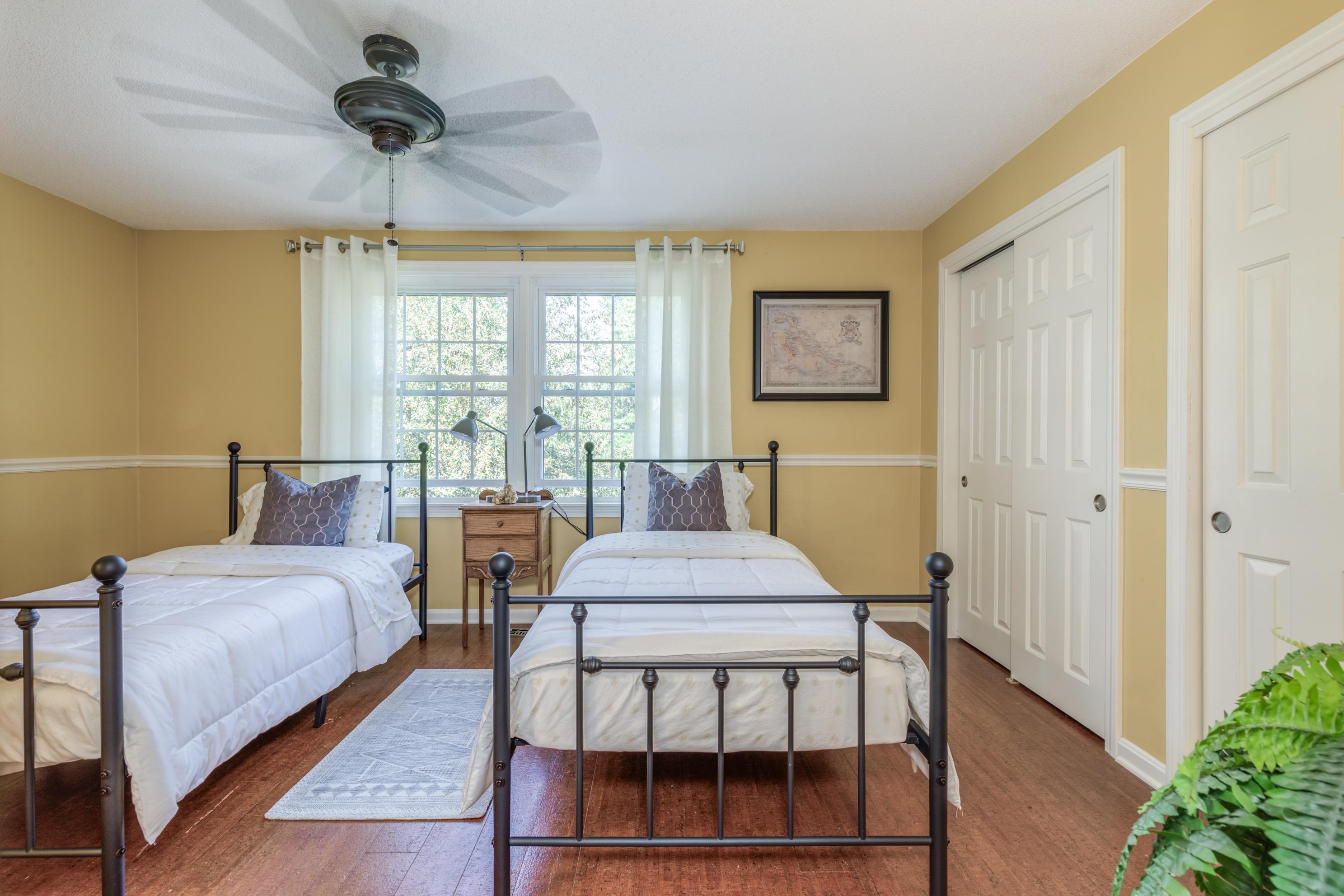 201 Winding Pond Rd, Londonderry, NH 03053