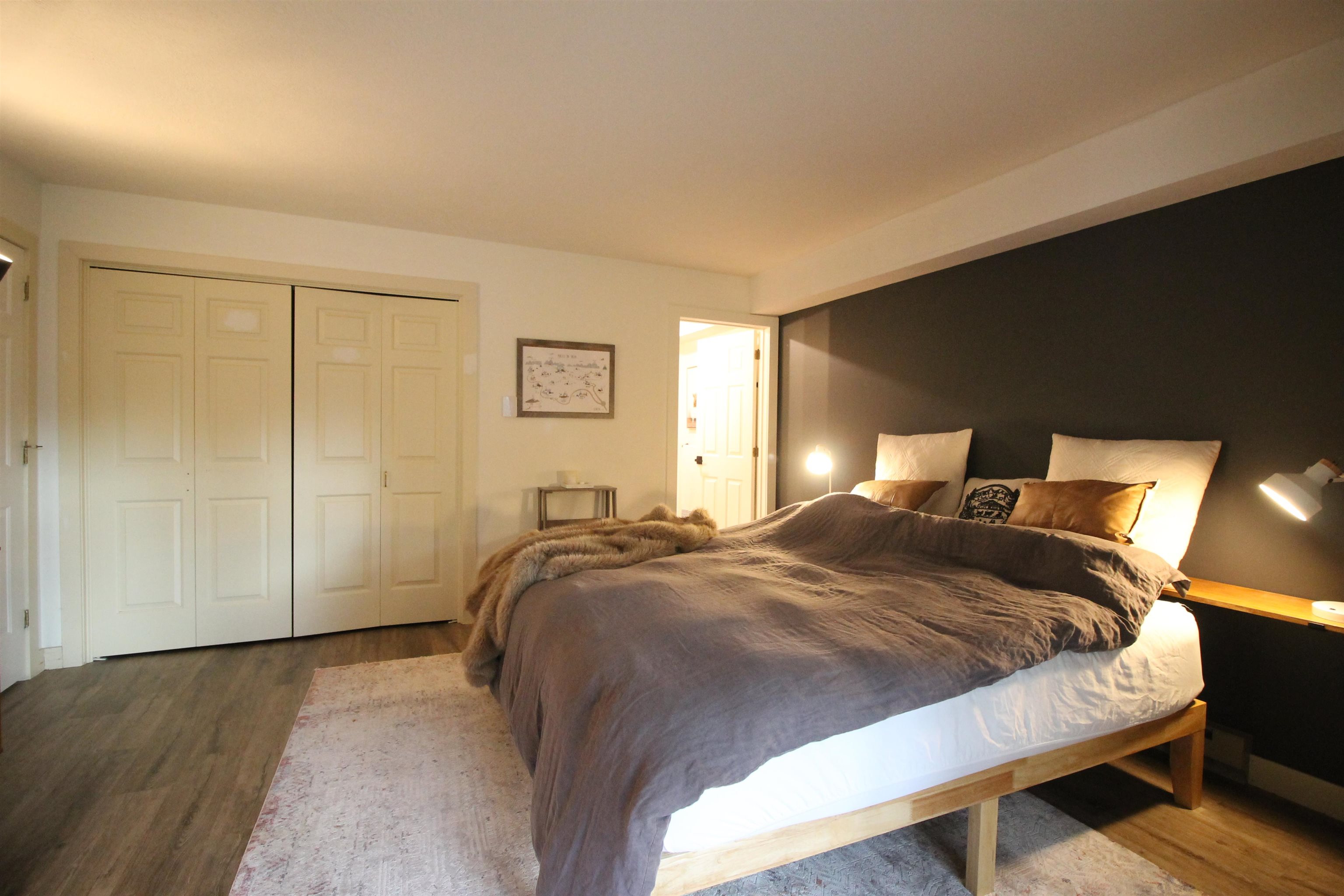 Attached full bathroom, large closets