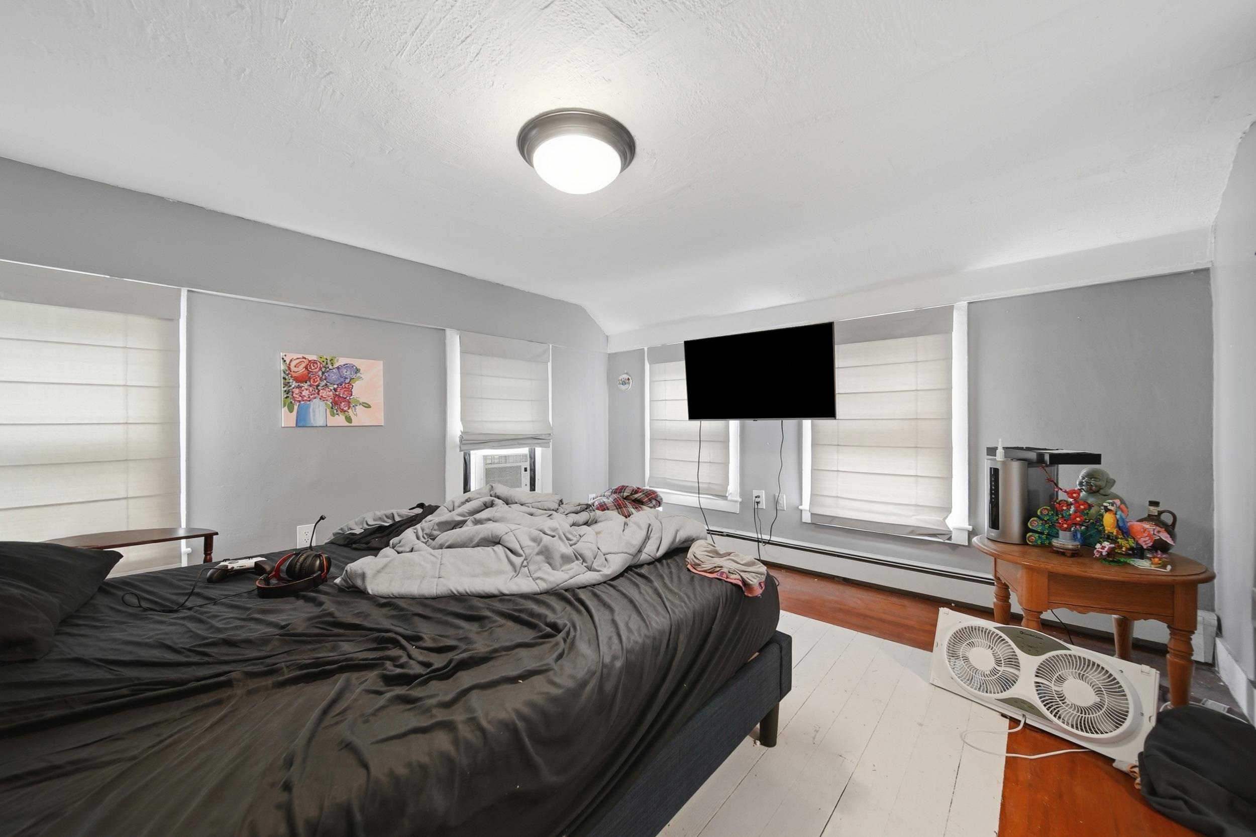 48 New York St, Dover, NH 03820