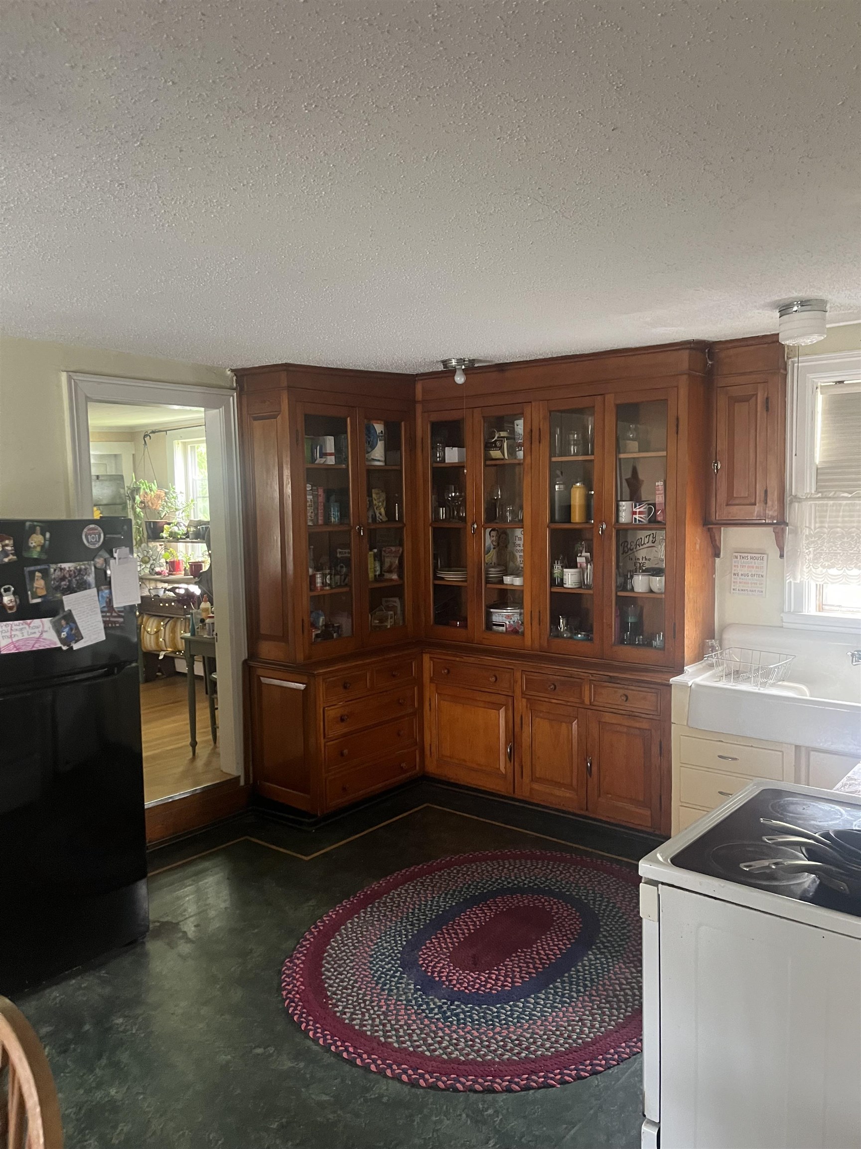 84 Nashua St, Milford, NH 03055