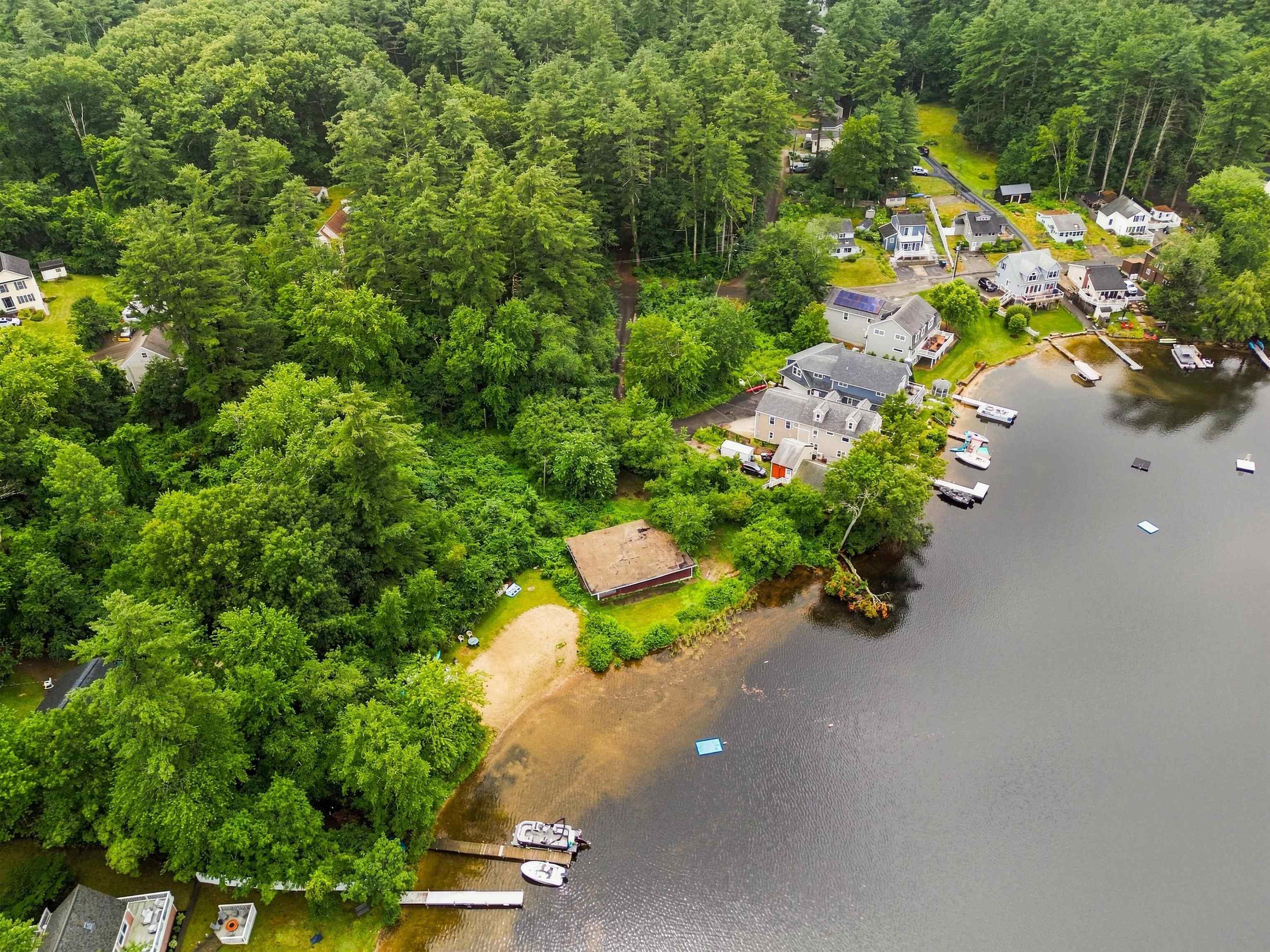 13 Charlestown Pl, Derry, NH 03038