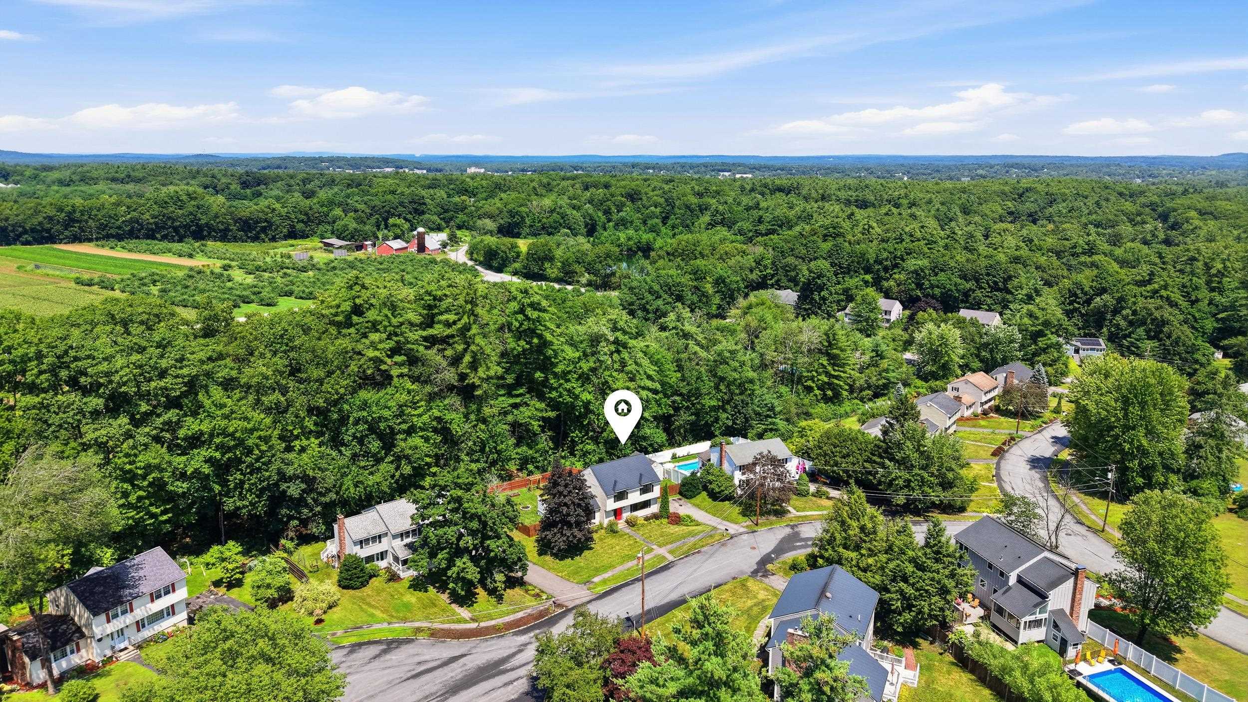 3 Sunshine Ct, Nashua, NH 03063