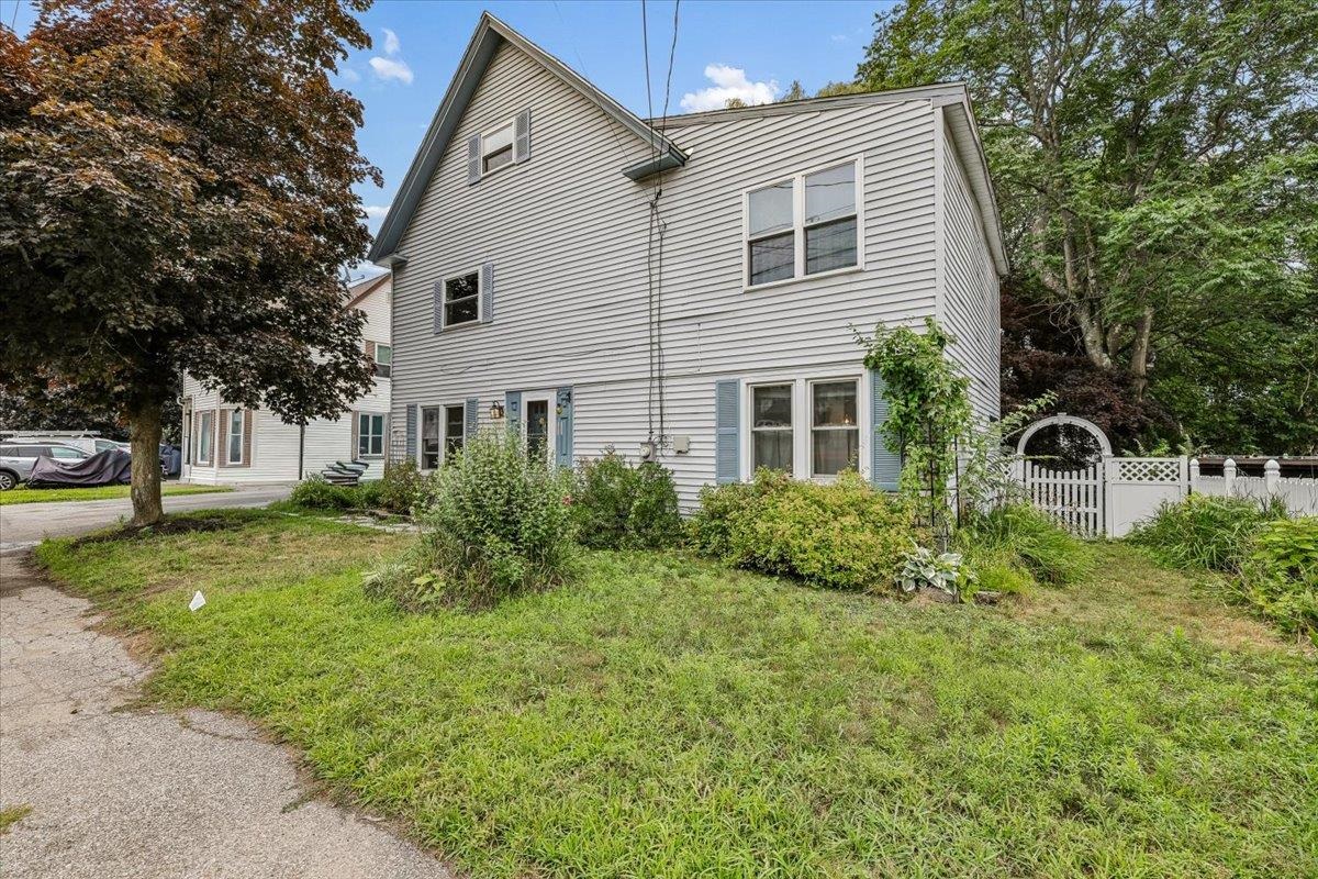 2nd image of 549 Lake Ave, Manchester, NH 03103 | MLS# 5101441