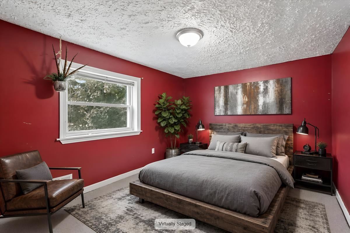 549 Lake Ave, Manchester, NH 03103