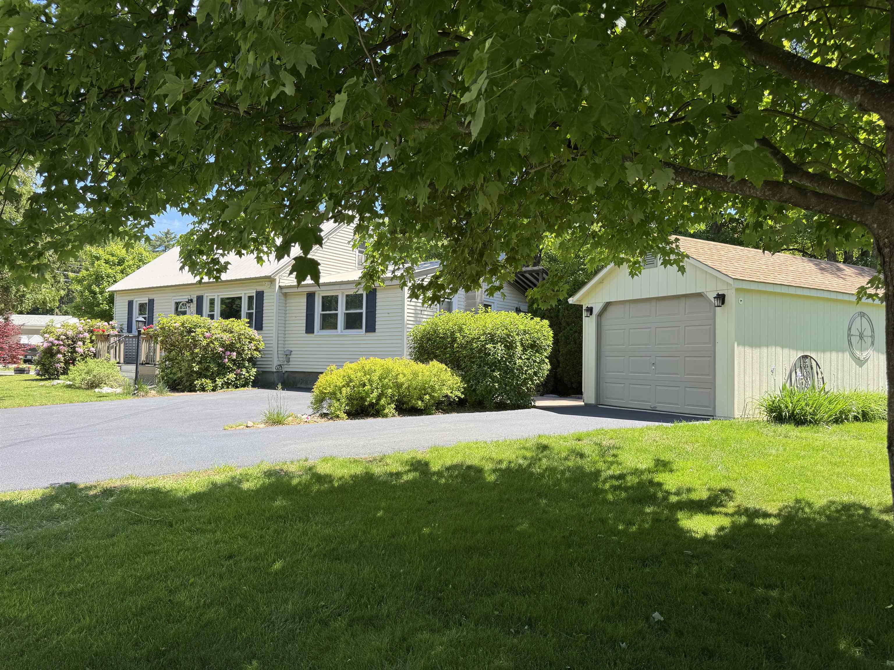 61 Dale Dr, Keene, NH 03431