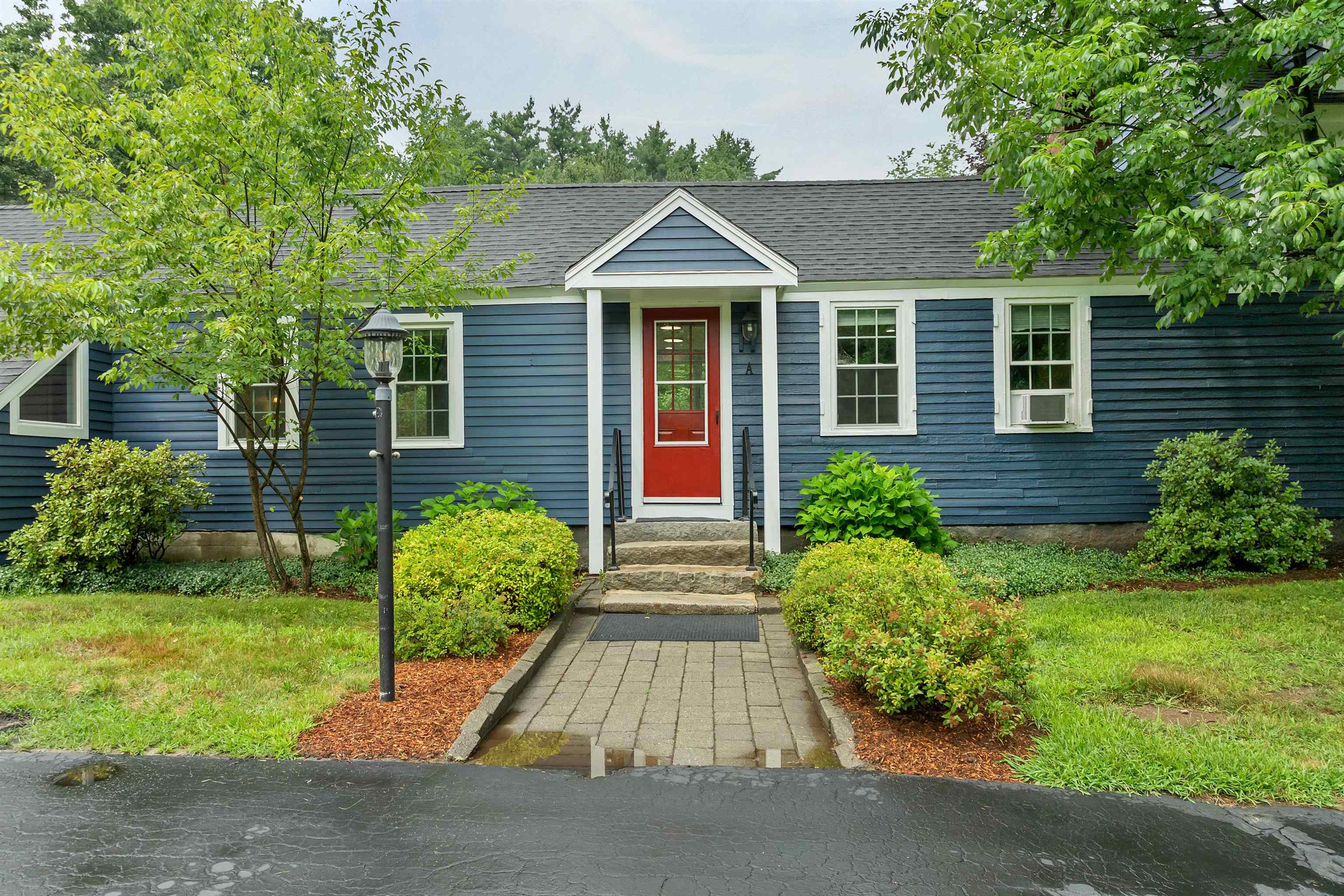 26 Old Mont Vernon Rd, Amherst, NH 03031