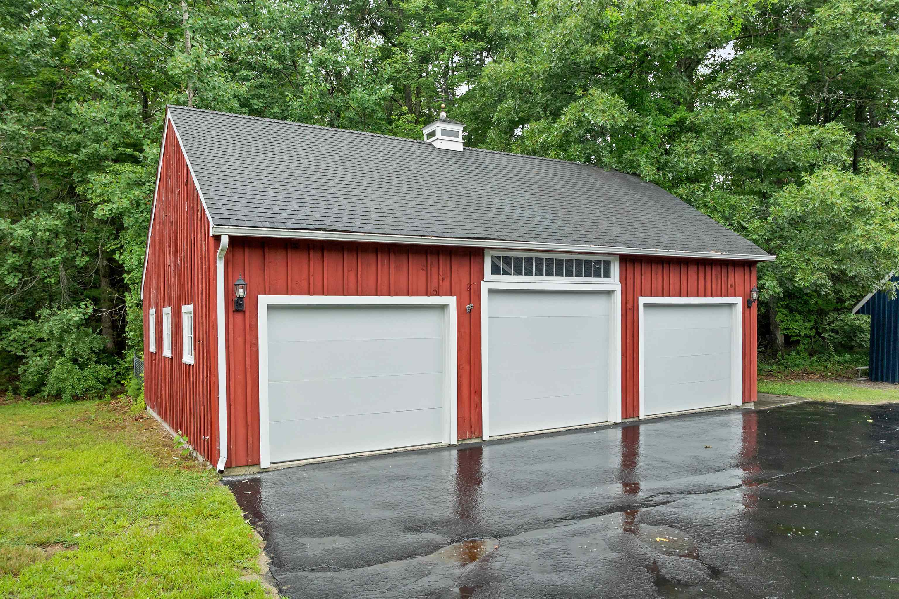 26 Old Mont Vernon Rd, Amherst, NH 03031