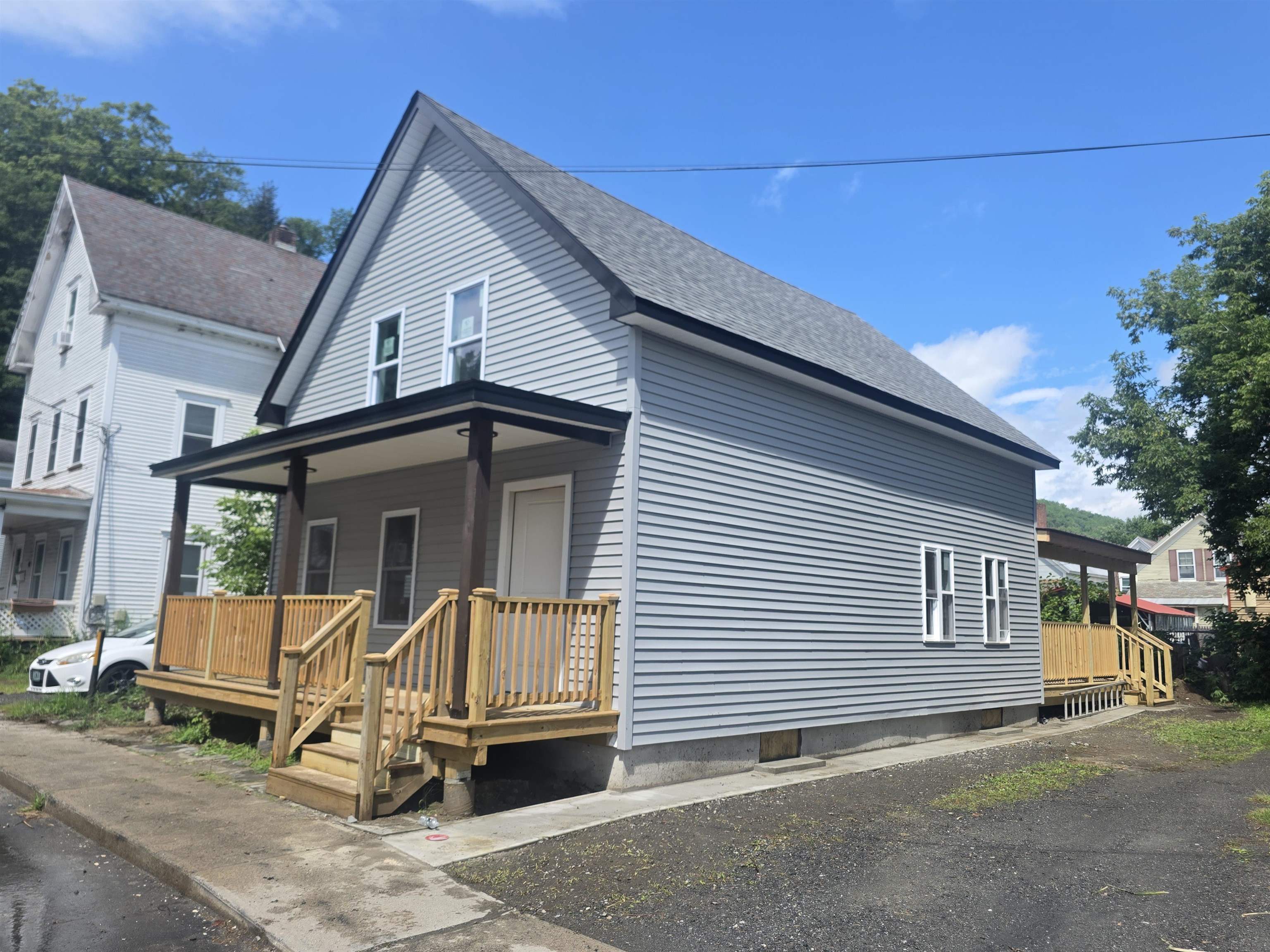 2nd image of 7 Underhill Ave, Bellows Falls, VT 05101 | MLS# 5101481