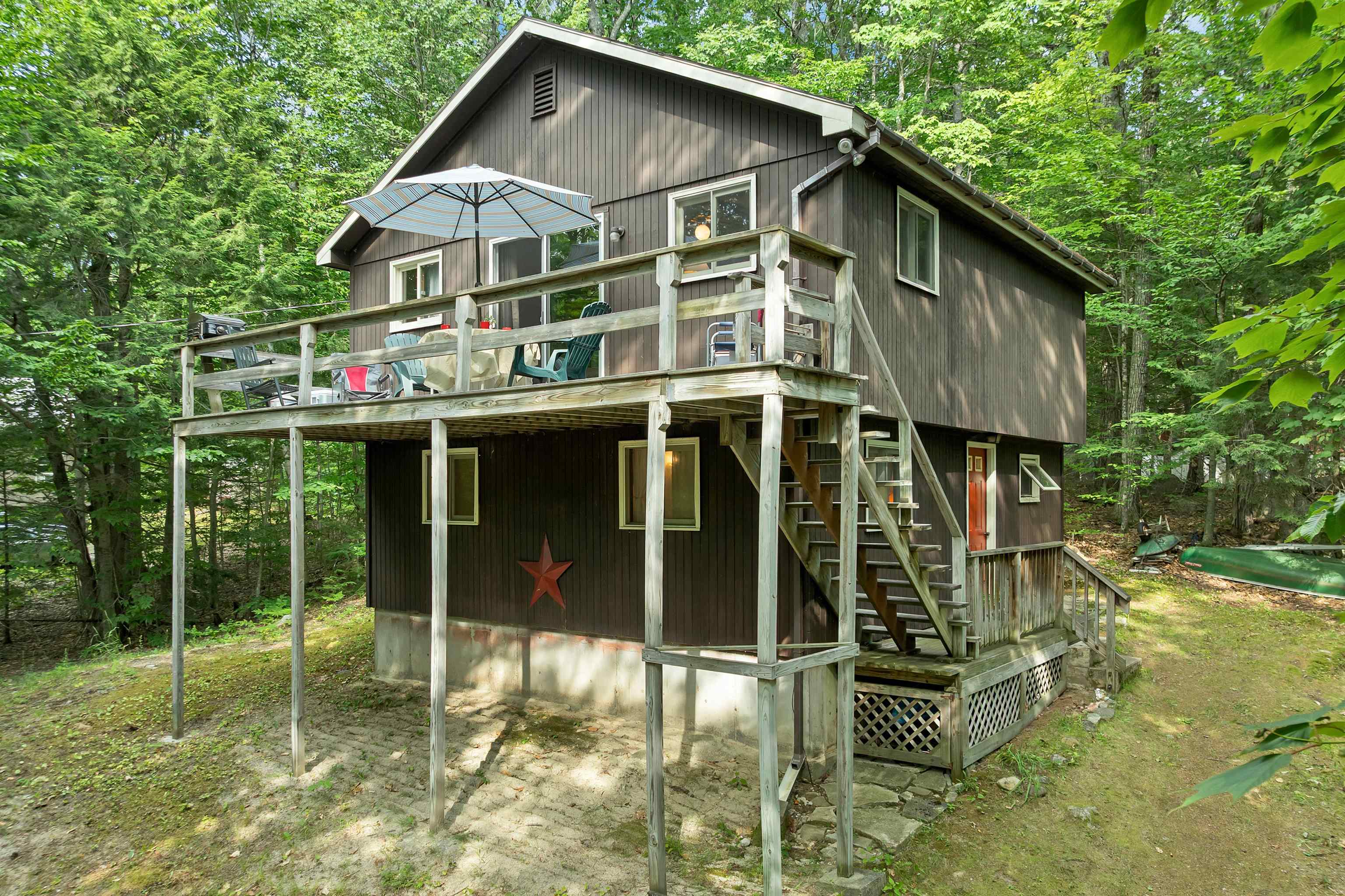 13 Valley Rd, Tuftonboro, NH 03816