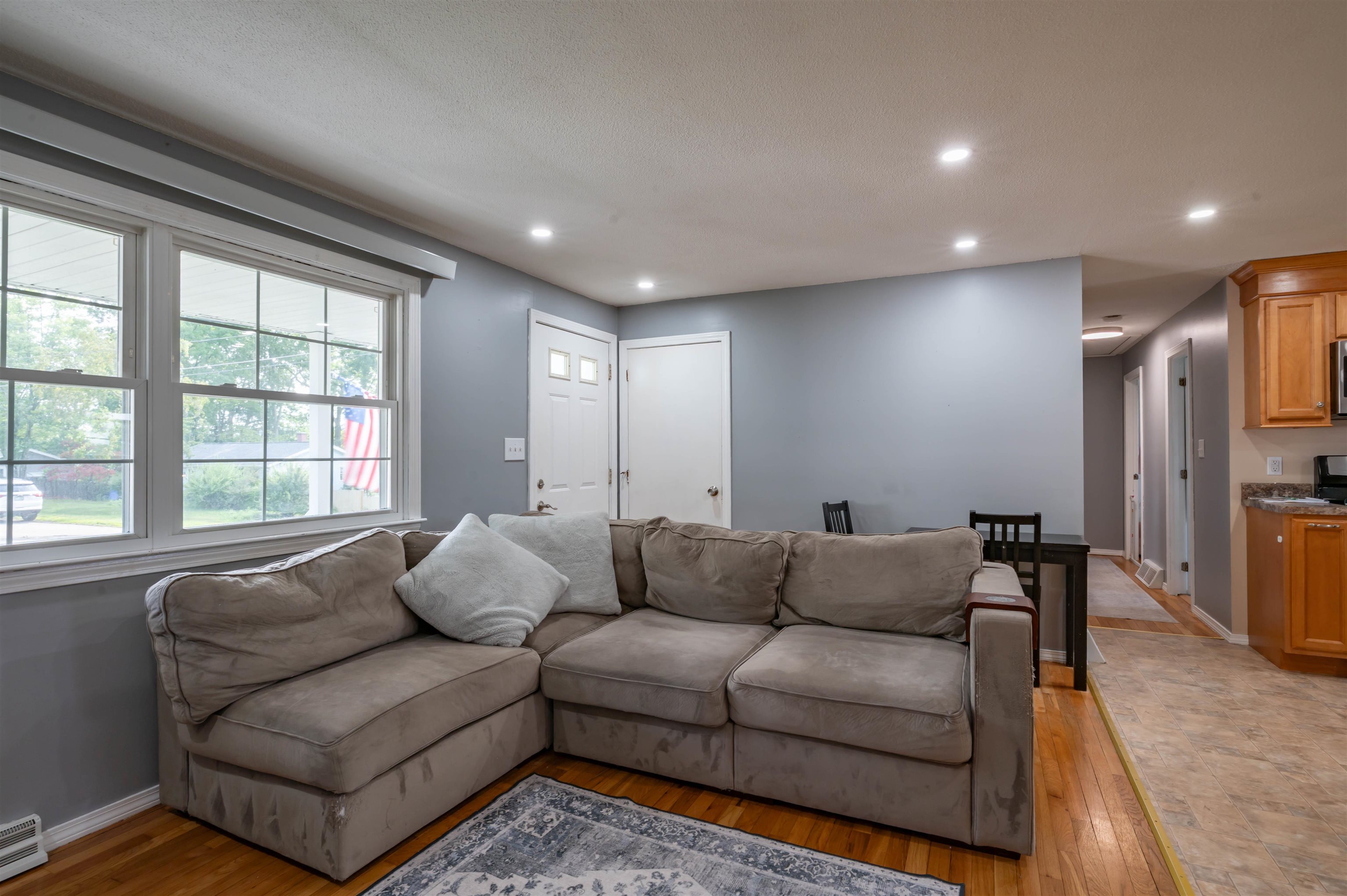 39 Norwich Rd, Nashua, NH 03062