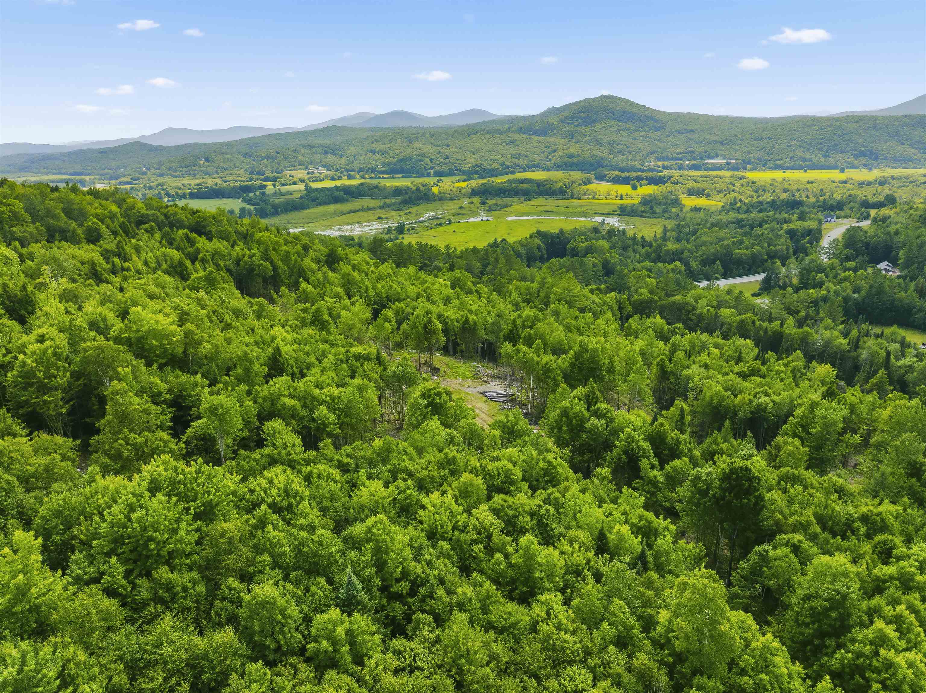 88 Town Line Rd, Stratford, NH 03590
