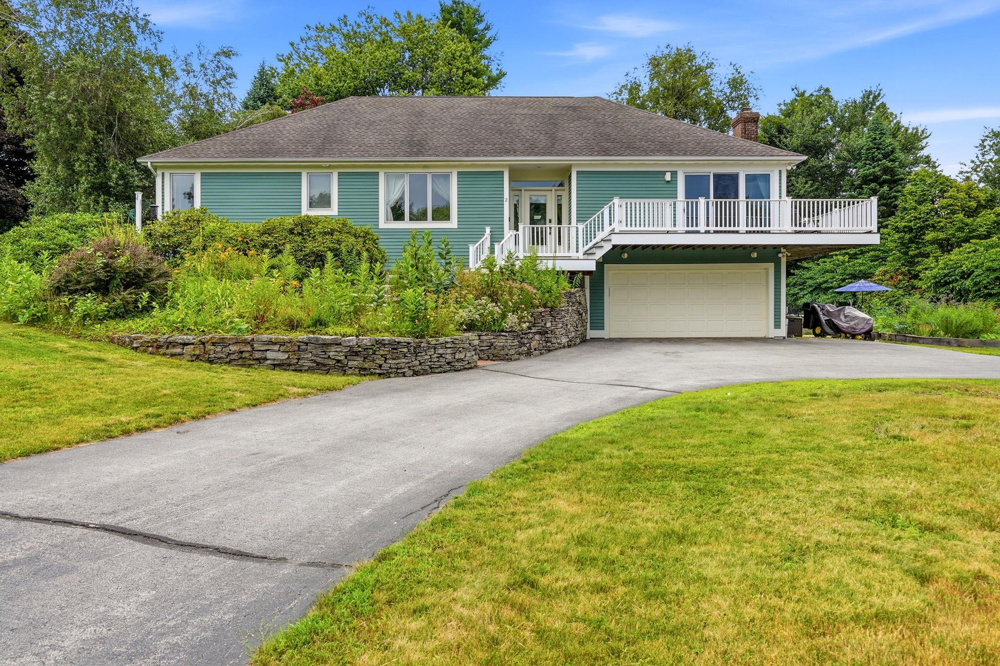 2 Fairview Dr, Concord, NH 03301