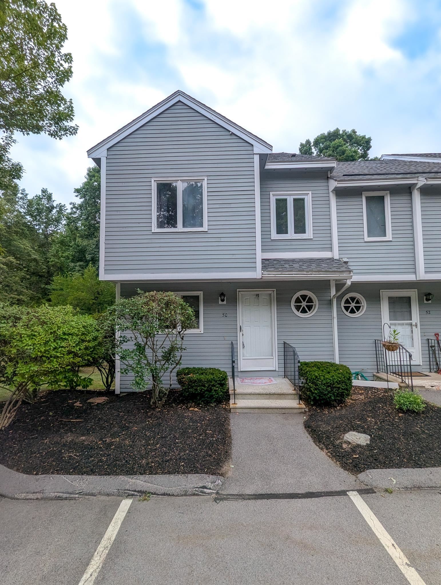 50 Merrimack Dr #48, Merrimack, NH 03054