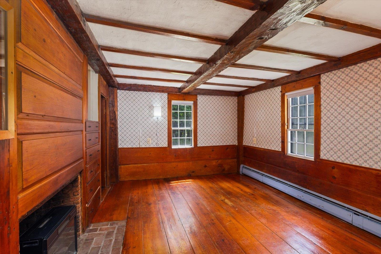 30 Thornton Road West, Merrimack, NH 03054