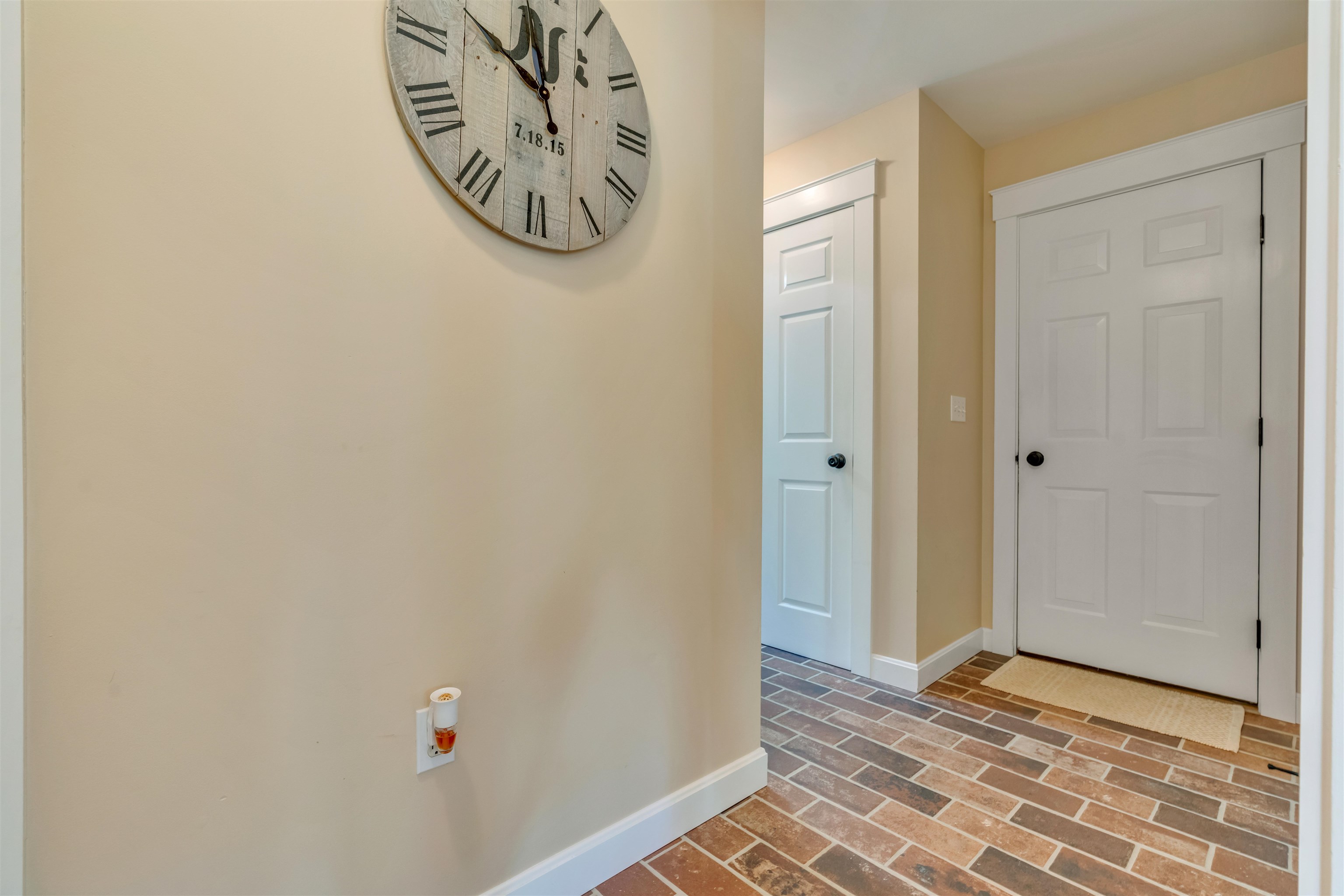 10 Partridge Dr, Middleton, NH 03887