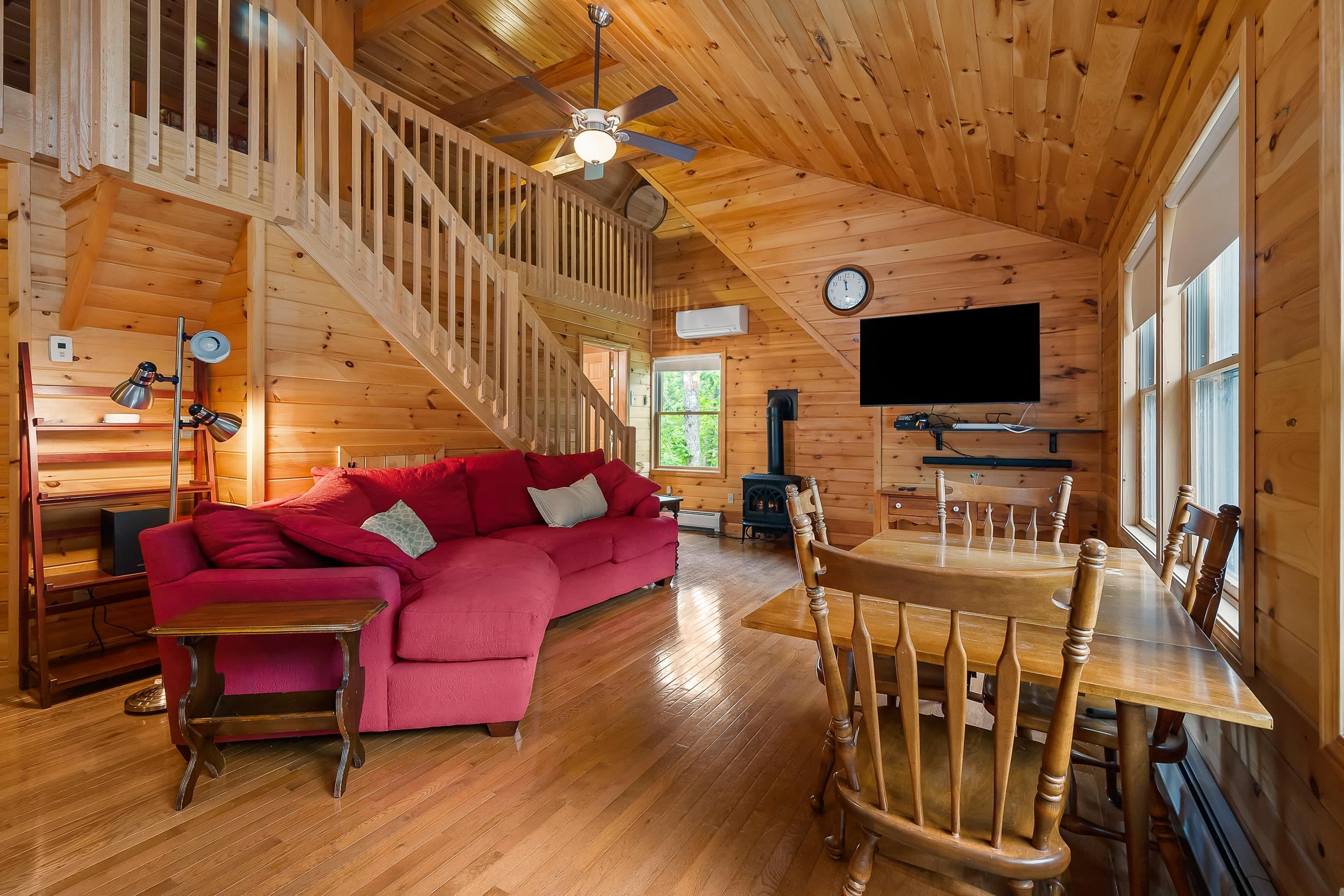 34 Charles Rd, Conway, NH 03813