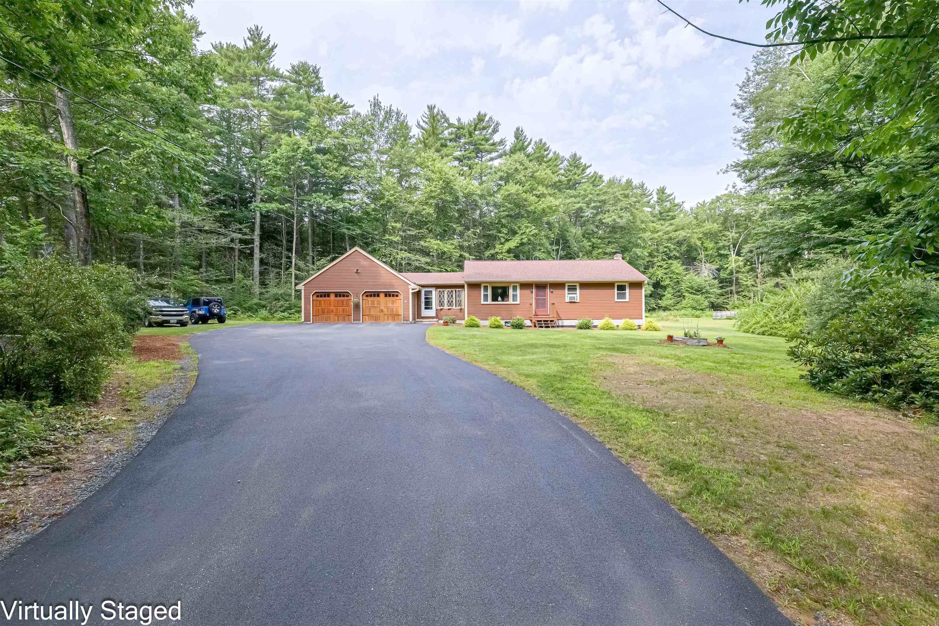 30 Horse Corner Rd, Chichester, NH 03258