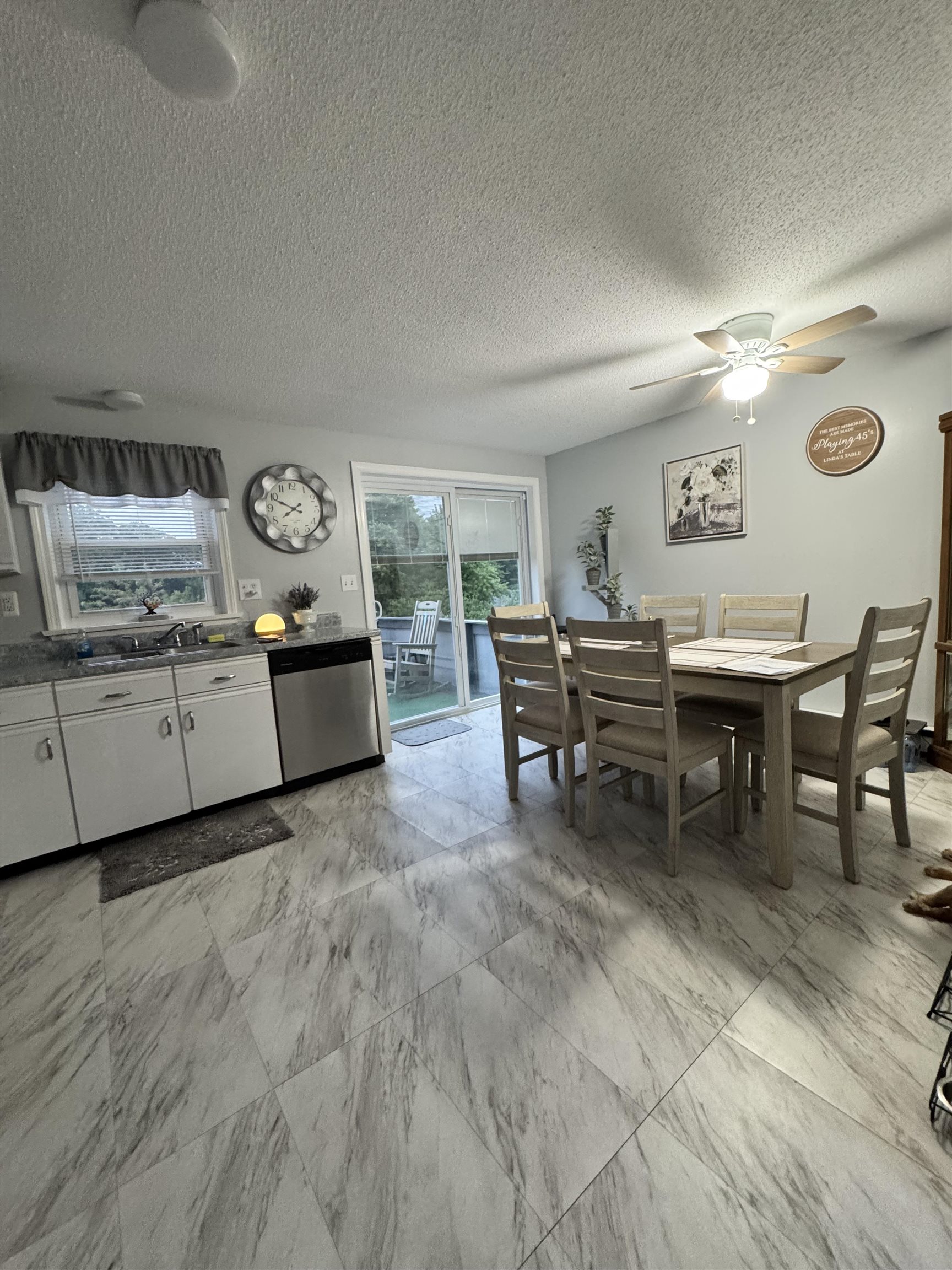 72 Derryfield Rd #R, Derry, NH 03038