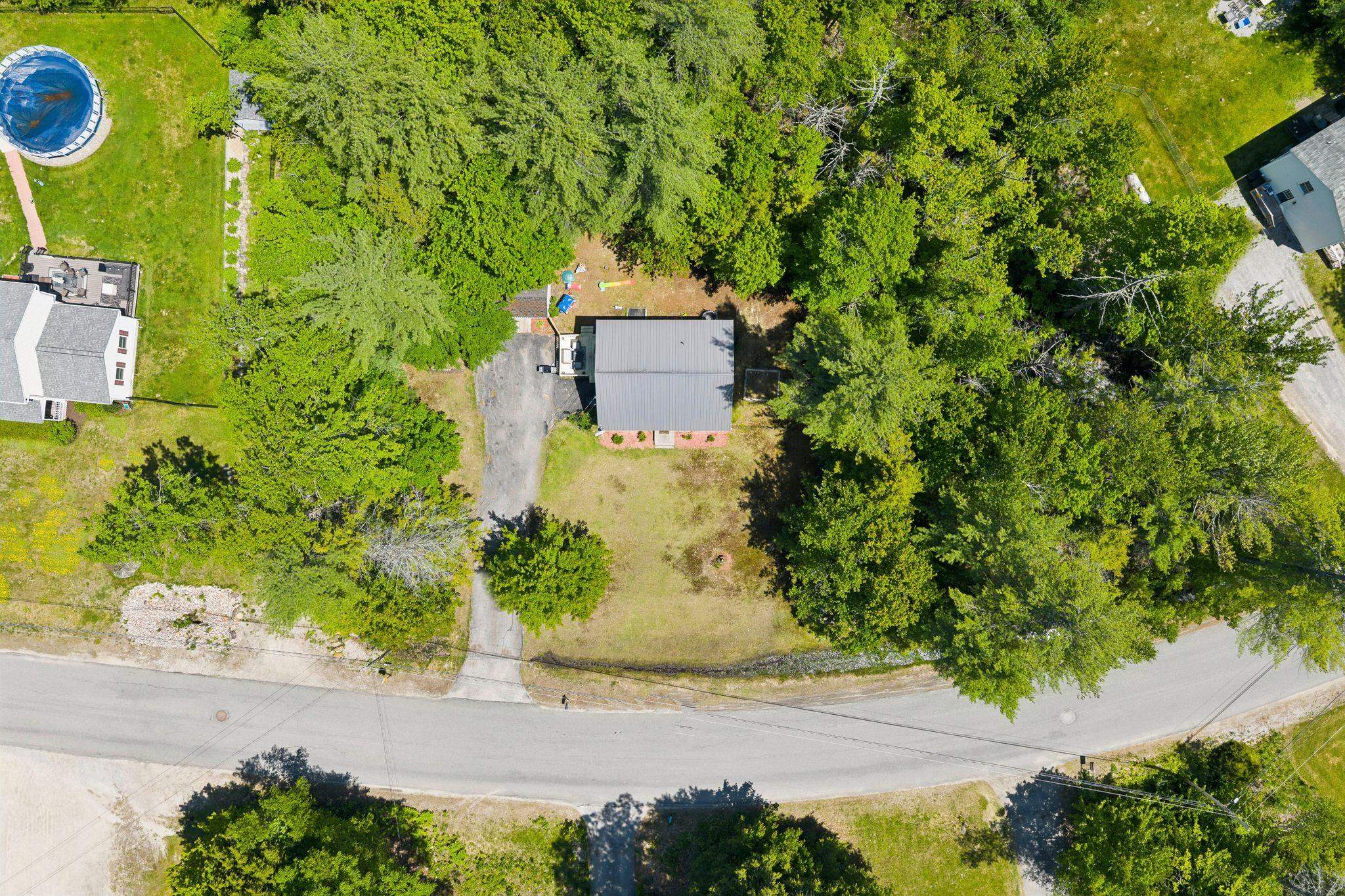 170 Jefferson Dr, Hillsborough, NH 03244