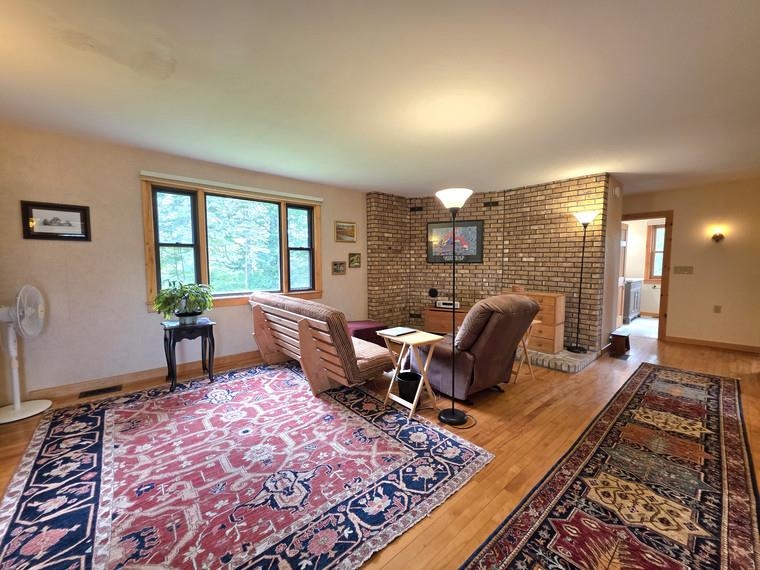 living room 25818783