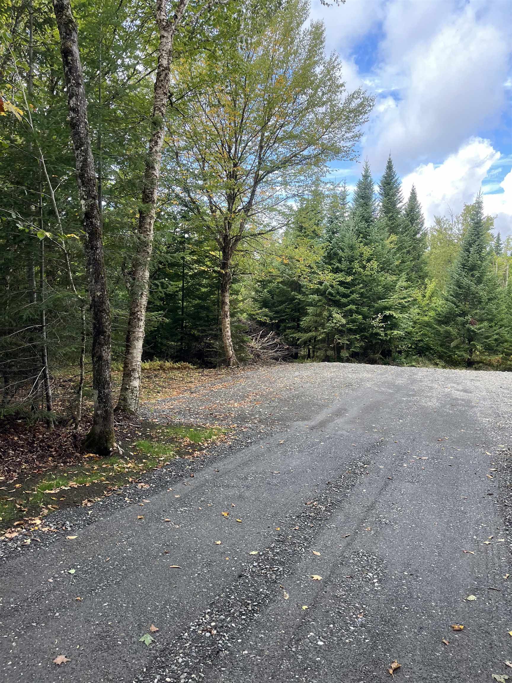 8 Ivan Dr, Pittsburg, NH 03592