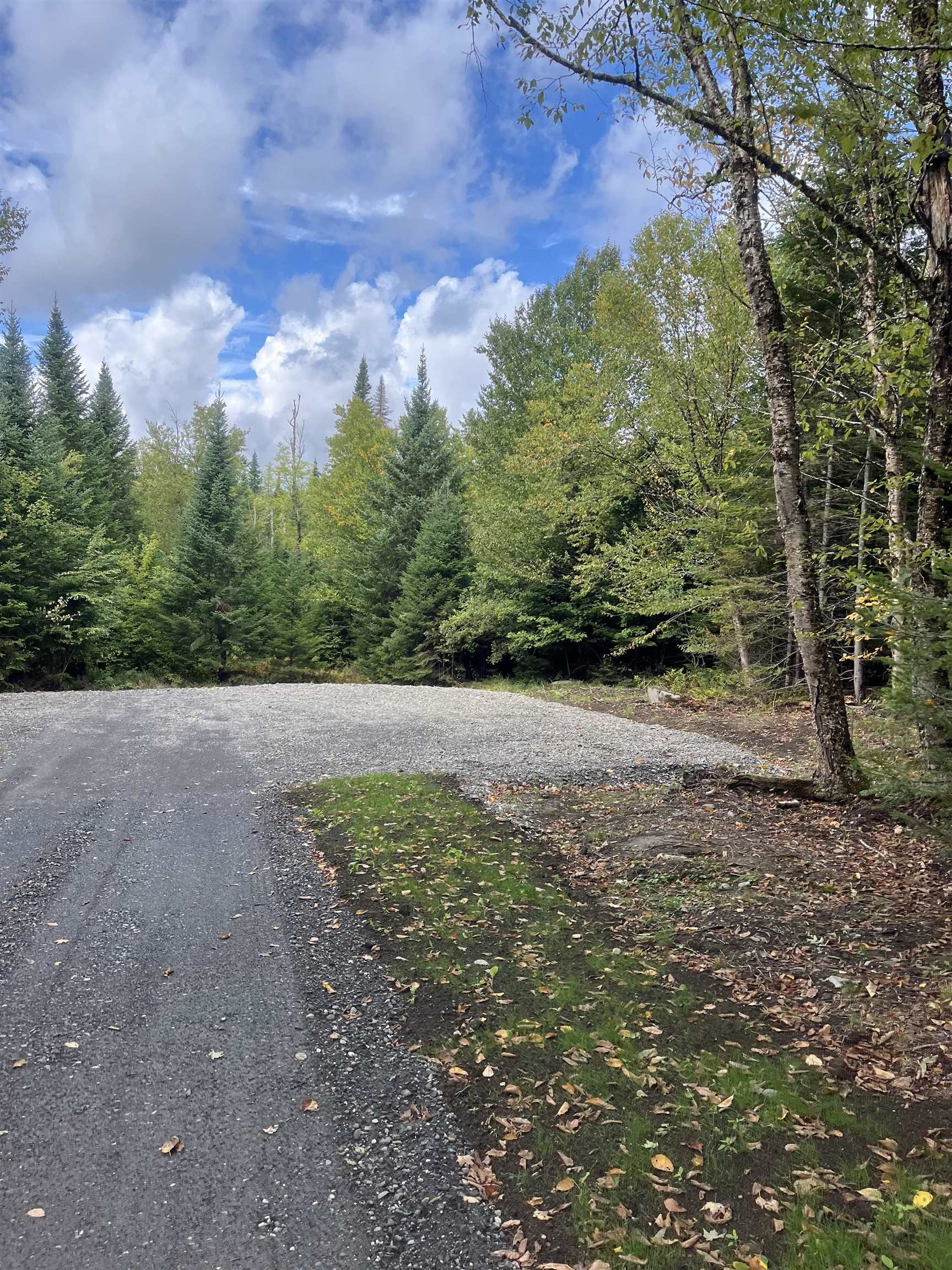 8 Ivan Dr, Pittsburg, NH 03592