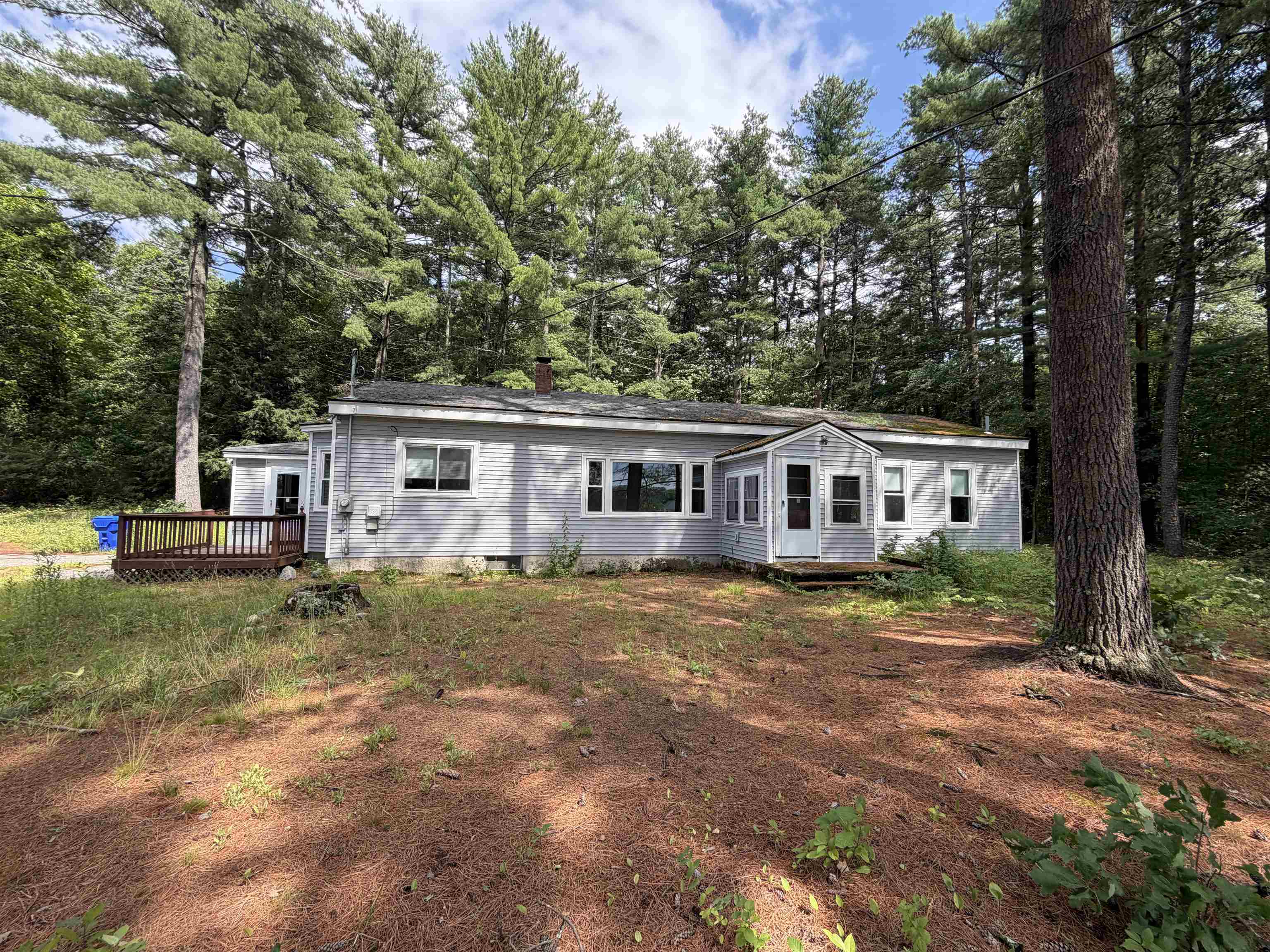 301 Webster St, Hudson, NH 03051