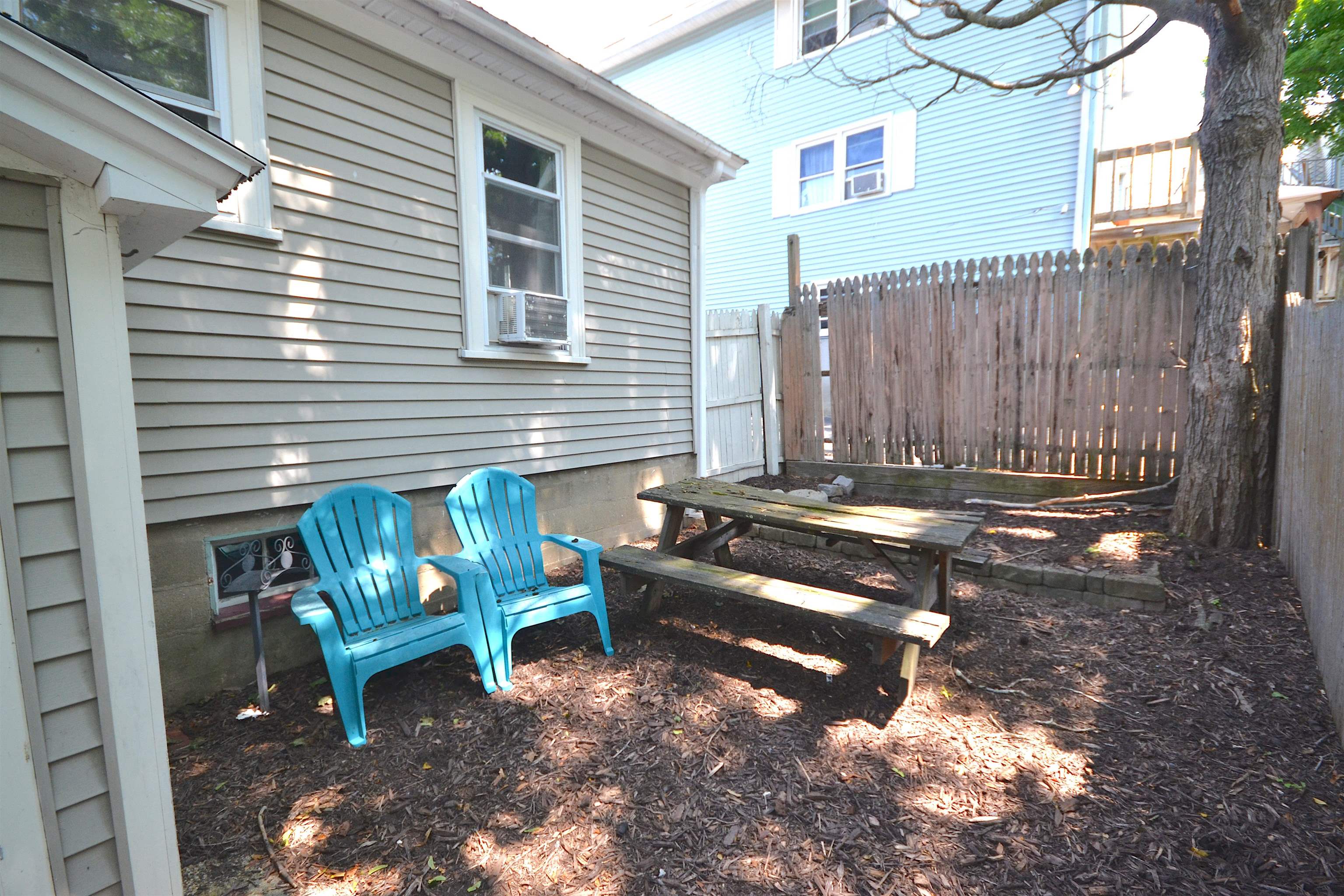 461 Manchester St, Manchester, NH 03103