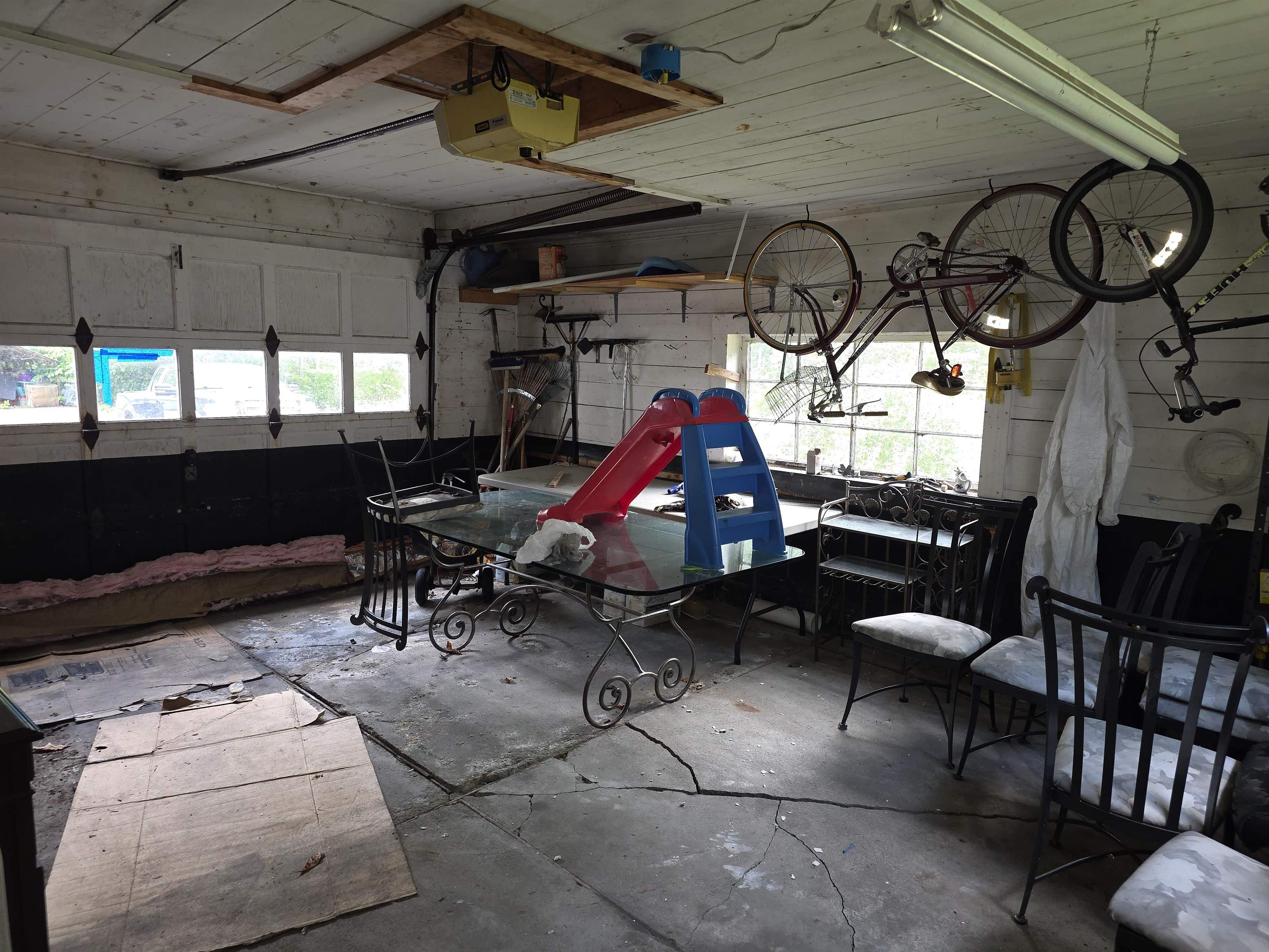 Attached 1 Car Garage