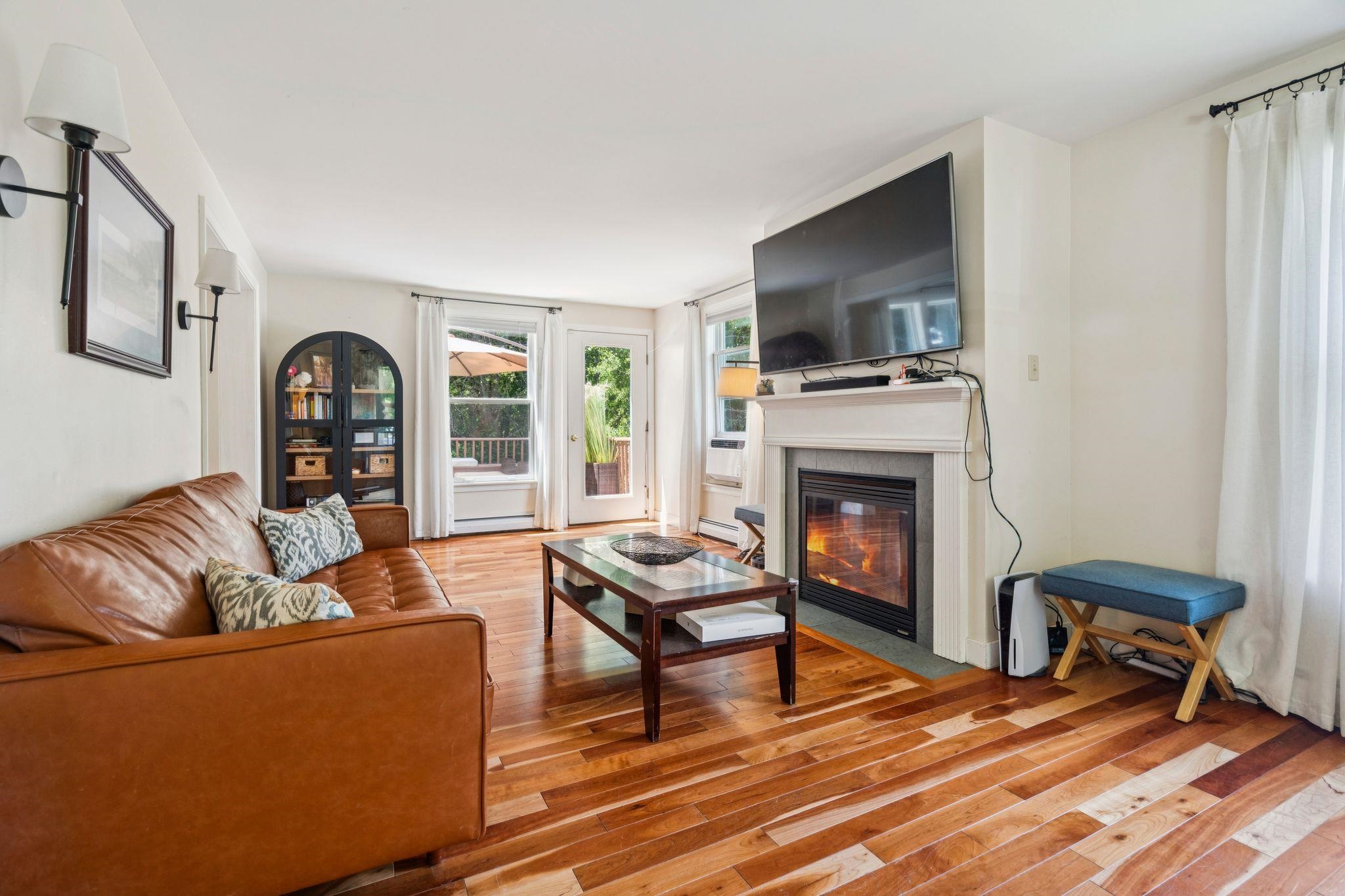 40 Camp Brook Common, Hanover, NH 03755