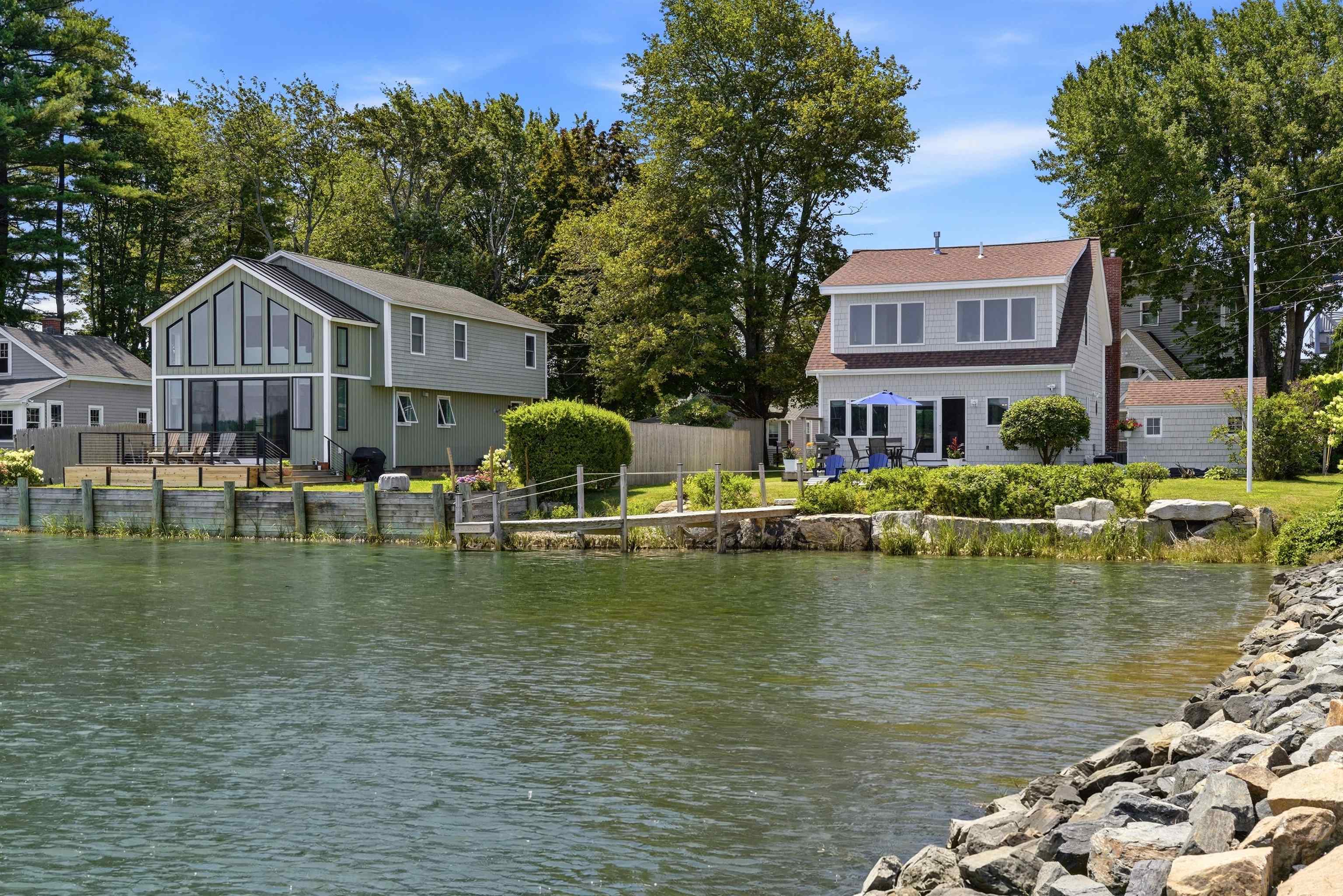 19 Wentworth Ter, Dover, NH 03820