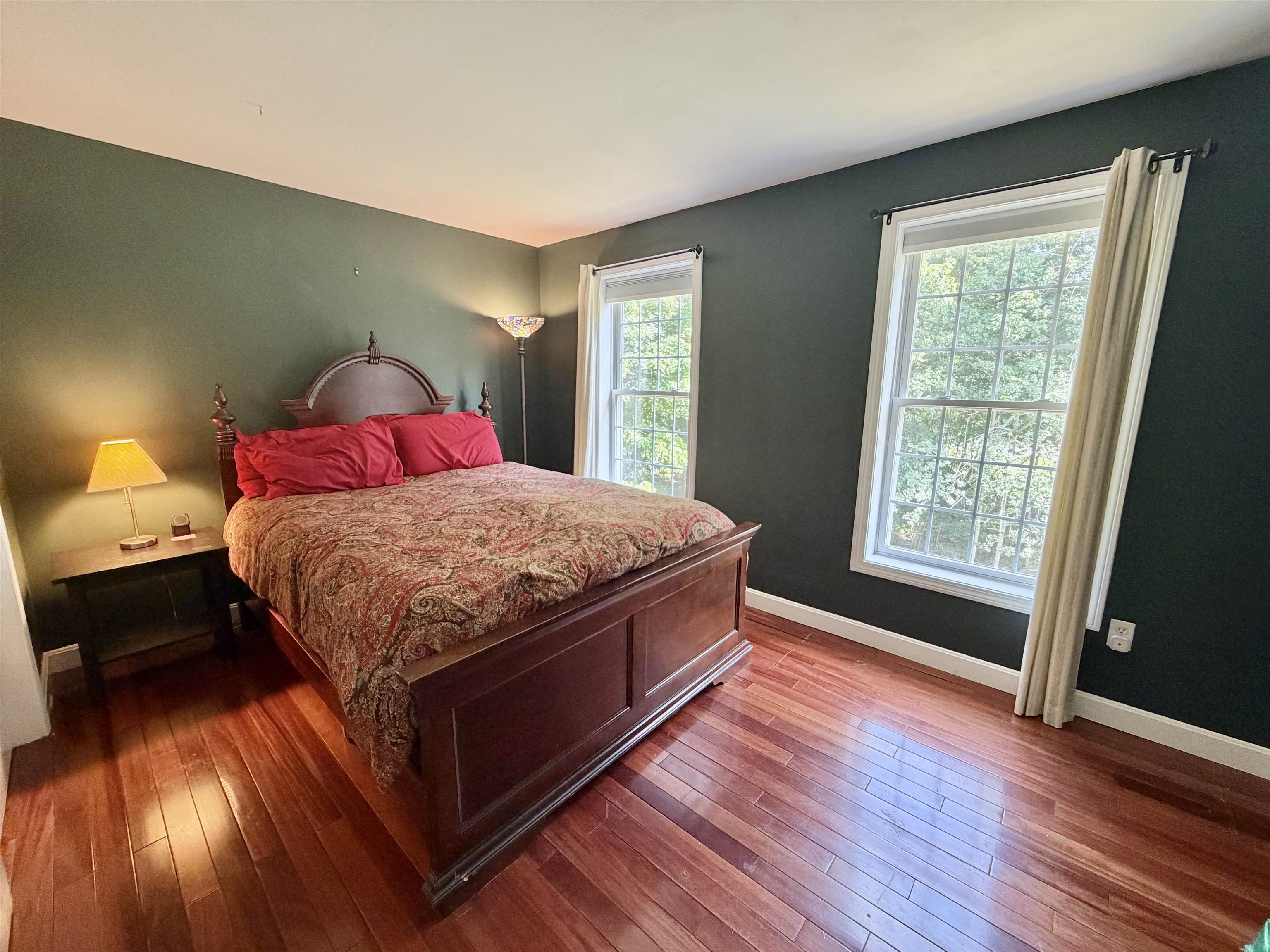 11 Boxwood Ln, Dover, NH 03820