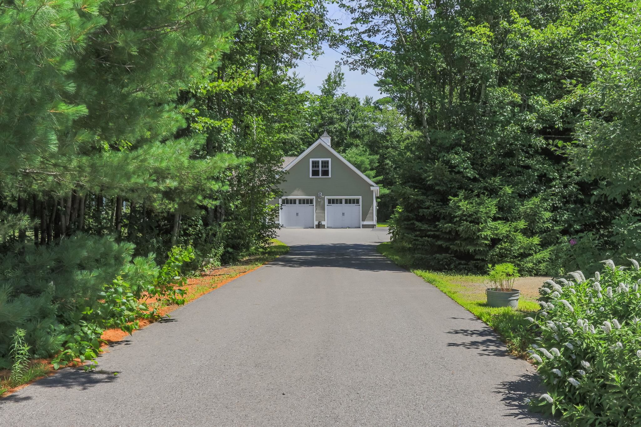 178 Meredith Center Rd, Meredith, NH 03253