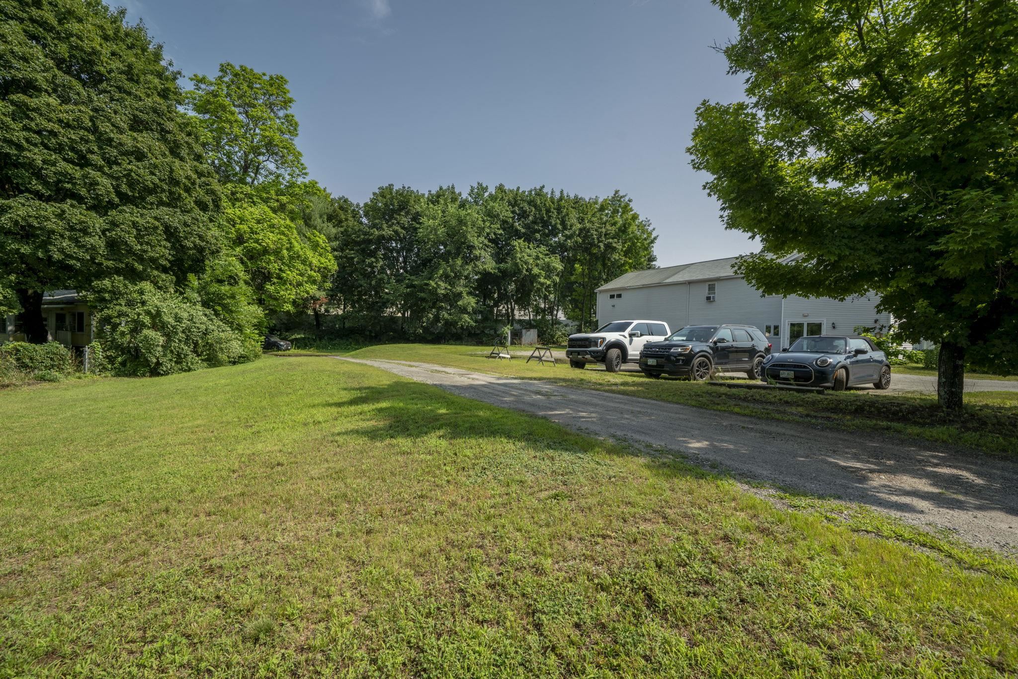 12-14 Pleasant St, Goffstown, NH 03045