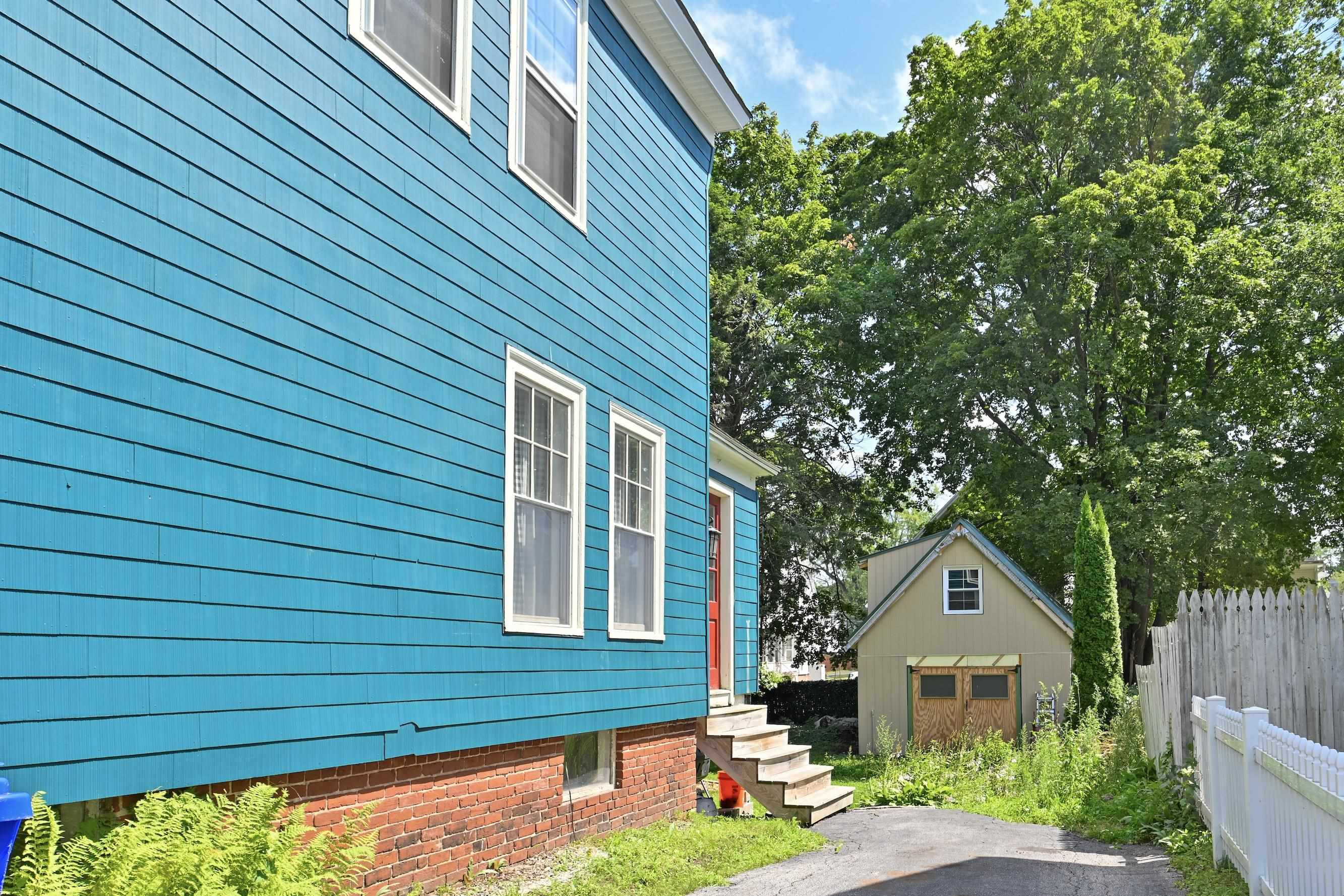375 Orange St, Manchester, NH 03104