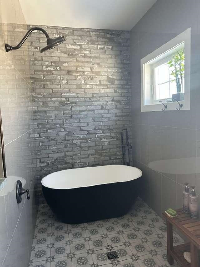 Photo 12 of 20