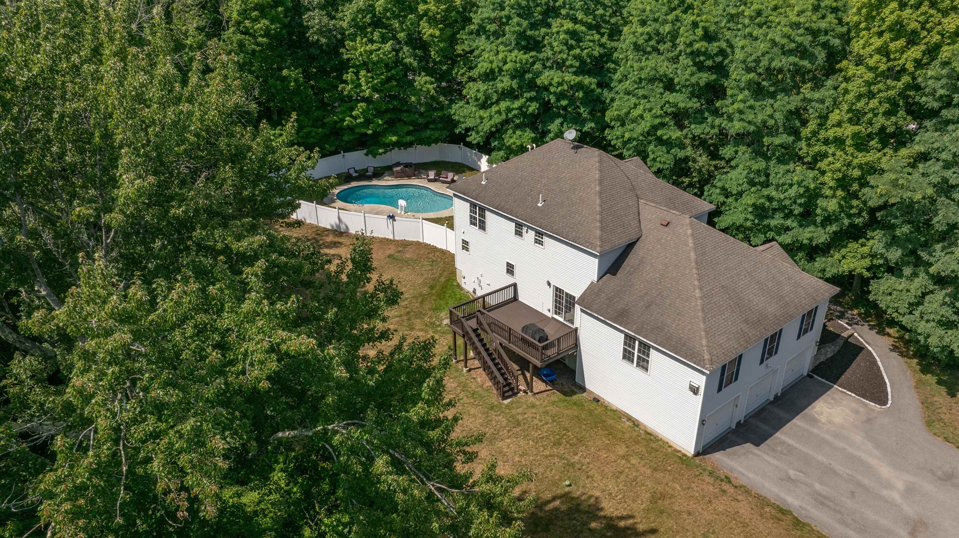 141 Paige Hill Road, Goffstown, NH photo 4