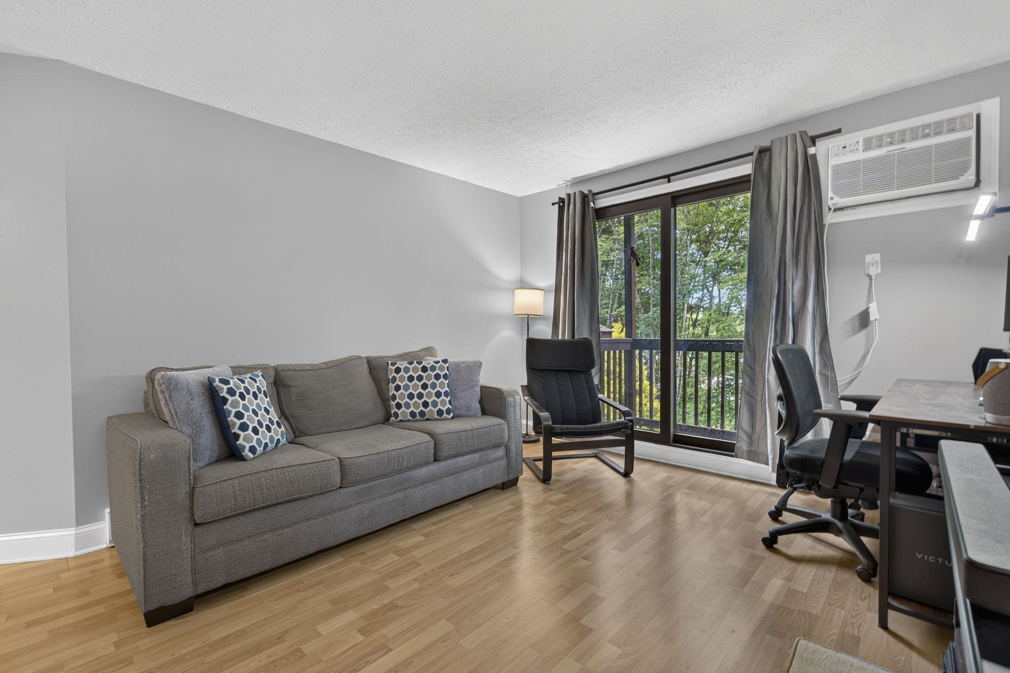 60 Old Hackett Hill Rd #2H, Manchester, NH 03102