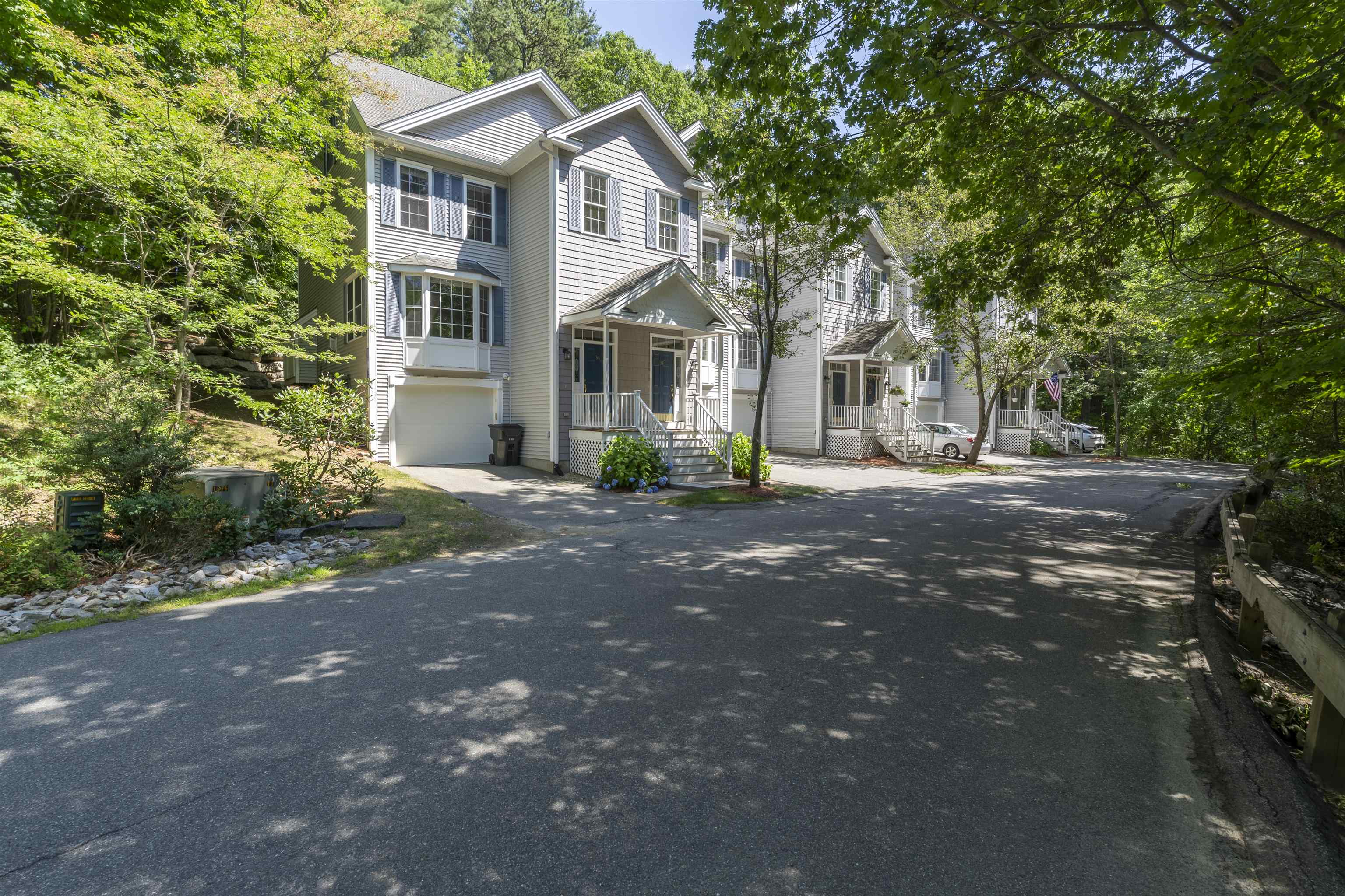 Photo 2 of Townhouse for sale at 38 Georgetowne Dr, Nashua, NH 03062 | MLS# 5101823 | Listing updated on 2026-09-25