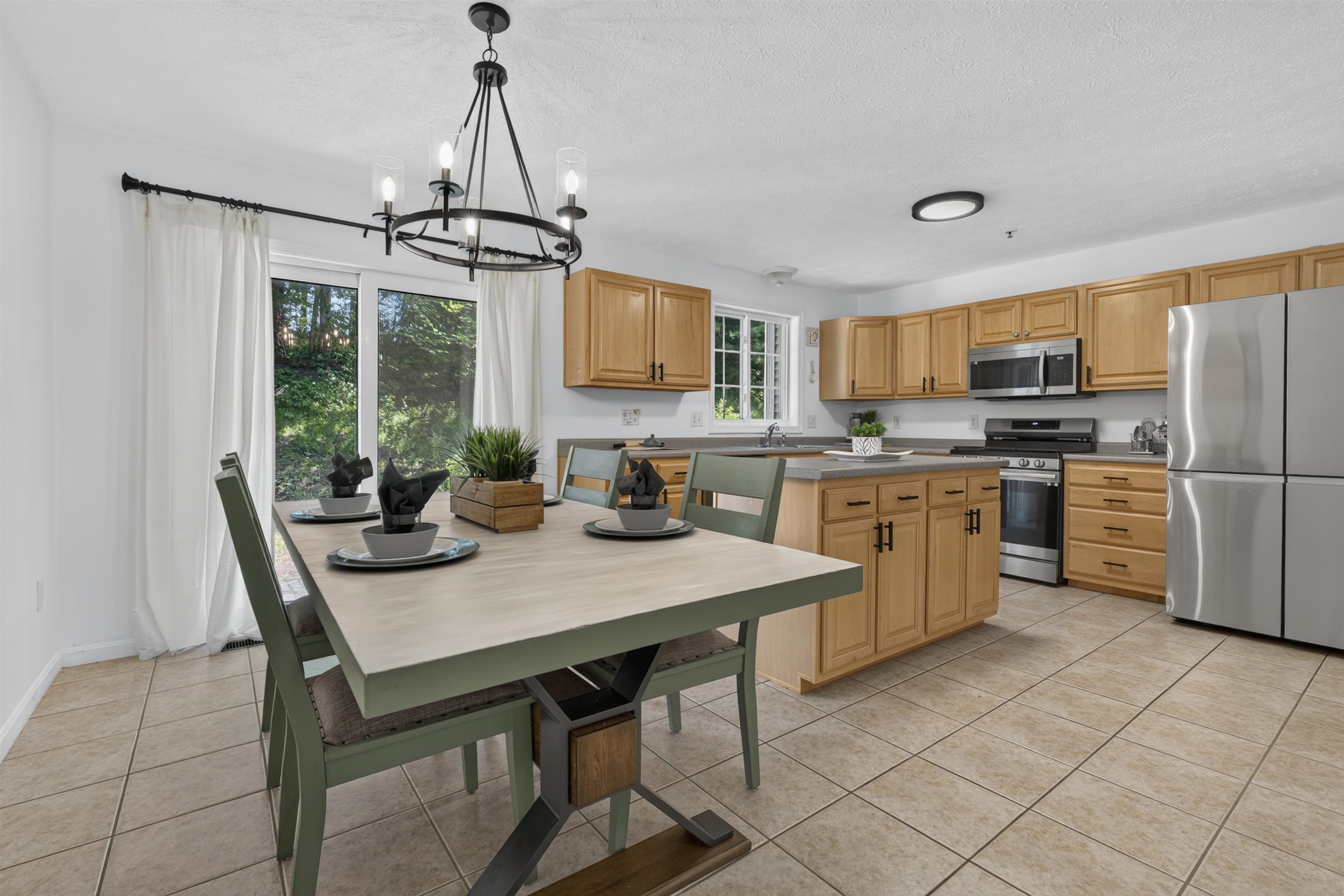 Kitchen/Dining